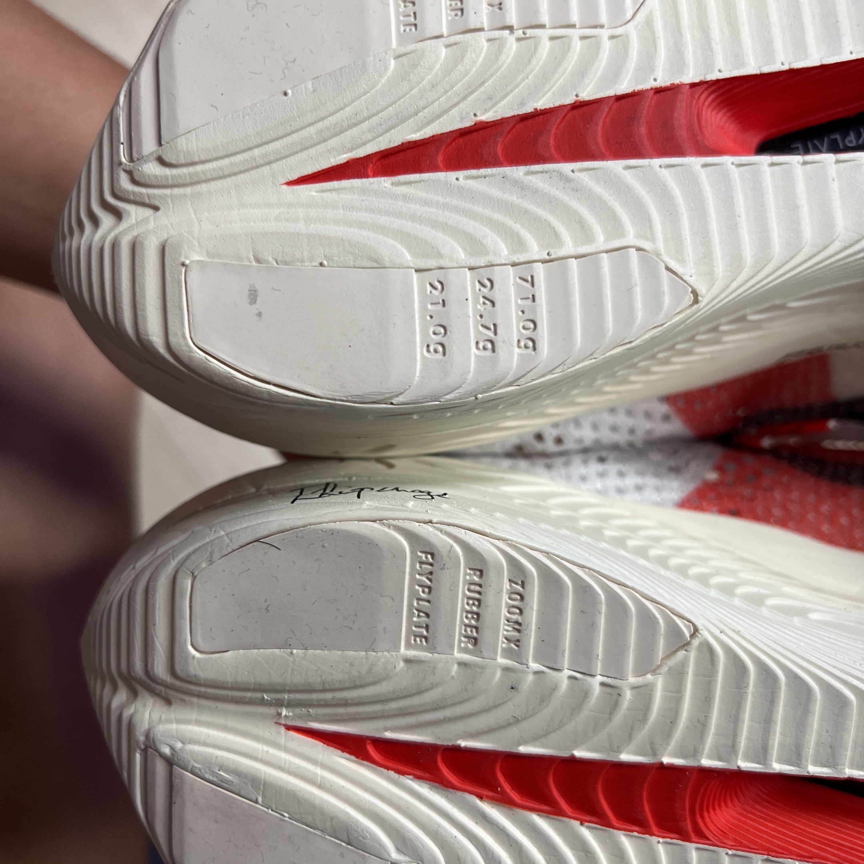 Nike ZoomX Vaporfly Next% 3 Eliud Kipchoge 착용 스타일 - 4