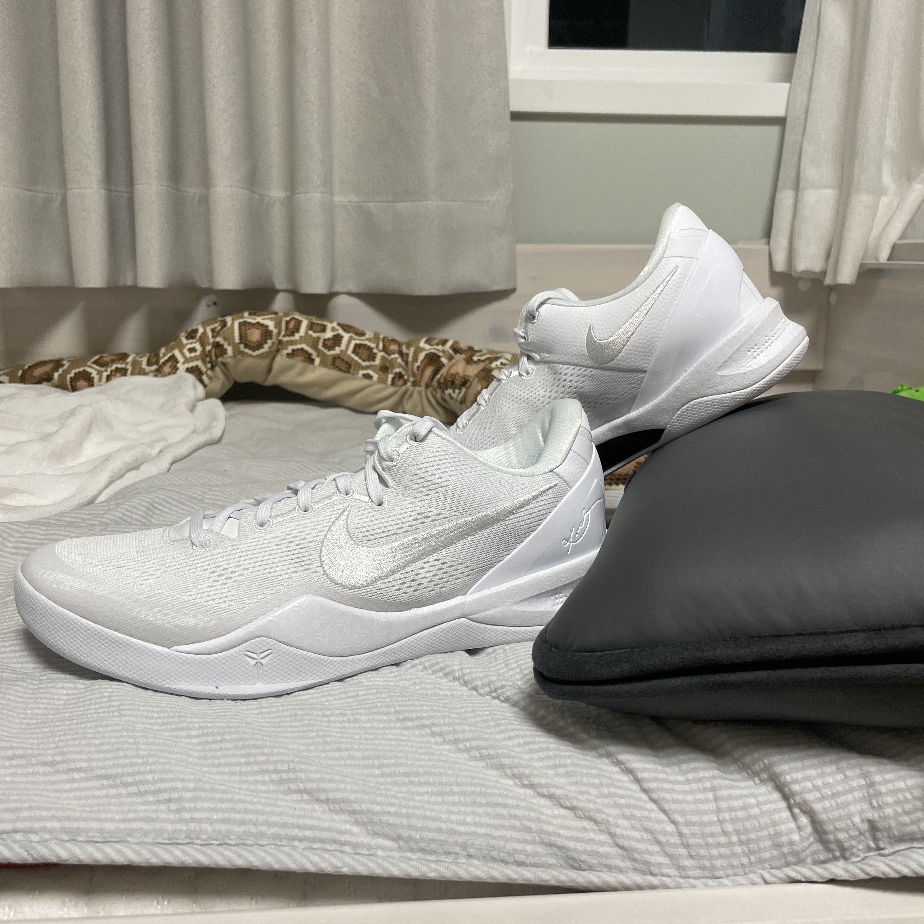 Nike Kobe 8 Protro Halo 착용 스타일