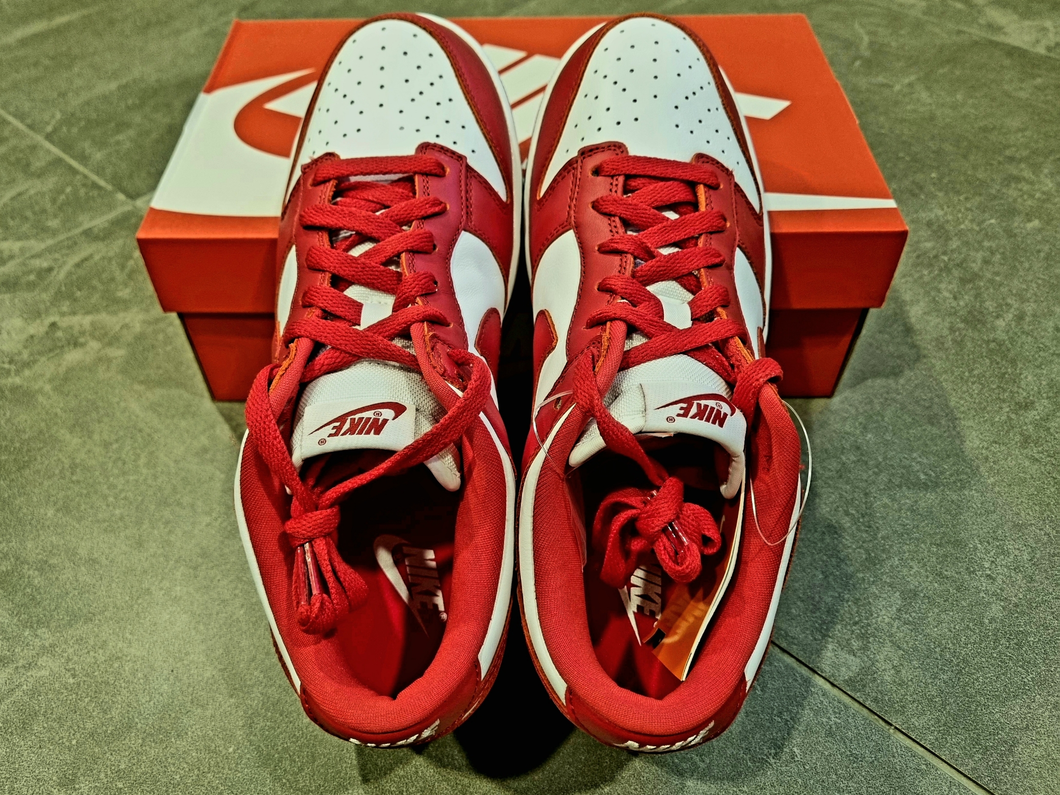 Nike Dunk Low SP White and University Red 2023 착용 스타일 - 5