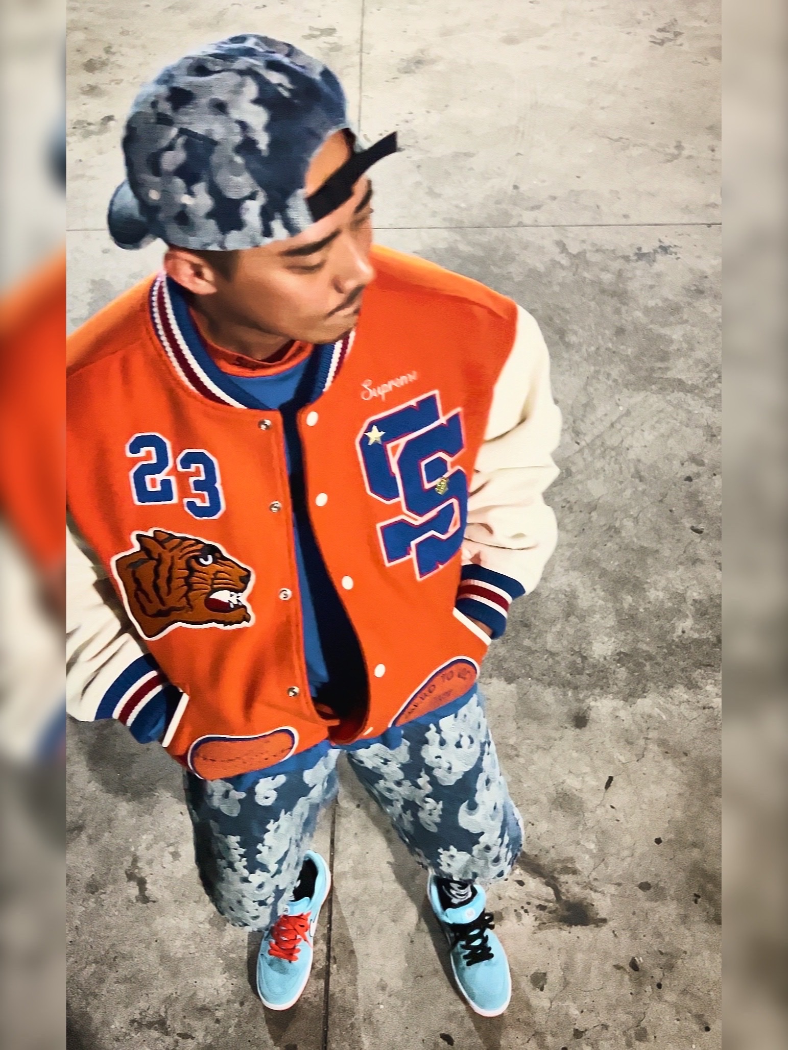 Supreme Flames Jacquard Denim Camp Cap Washed Indigo - 23SS, Supreme Flames Jacquard Baggy Denim Shorts Washed Indigo - 23SS ์ฐฉ์ฉ ์คํ์ผ - 1