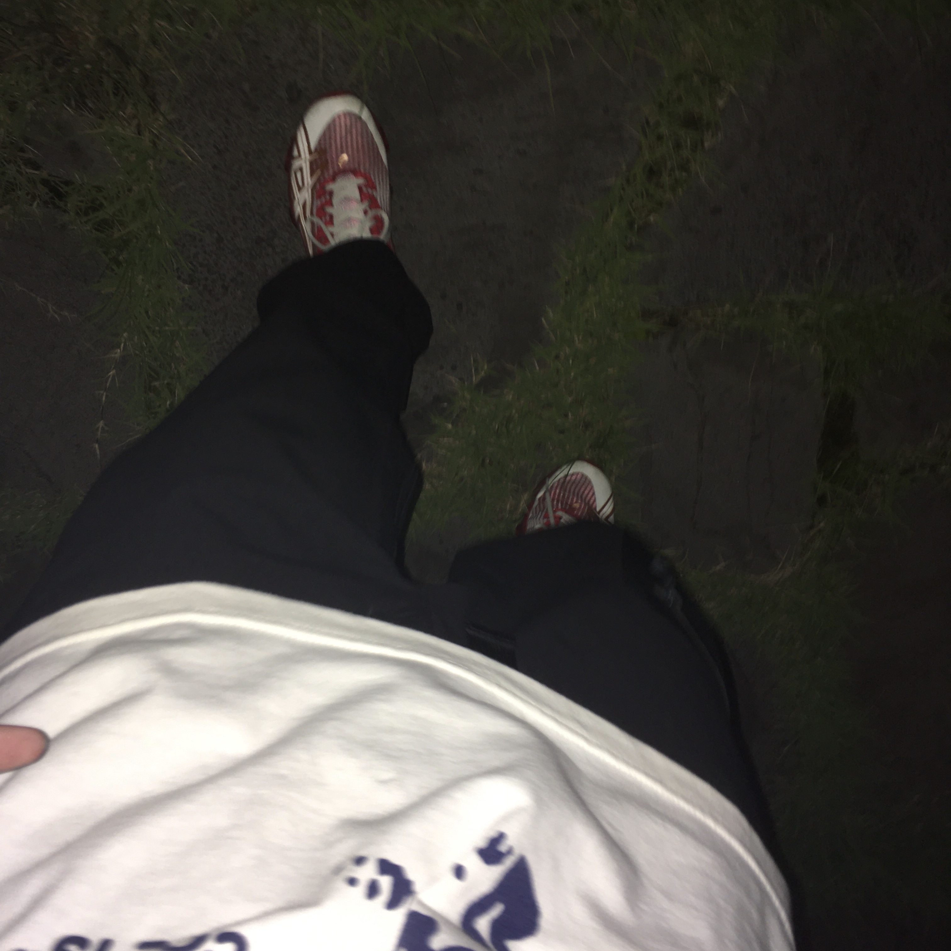 Asics x Kiko Kostadinov Gel-Quantum Levitrack Candy Apple Red, Nike x Supreme SB Dunk Low Jewel Swoosh Red 착용 스타일 - 1