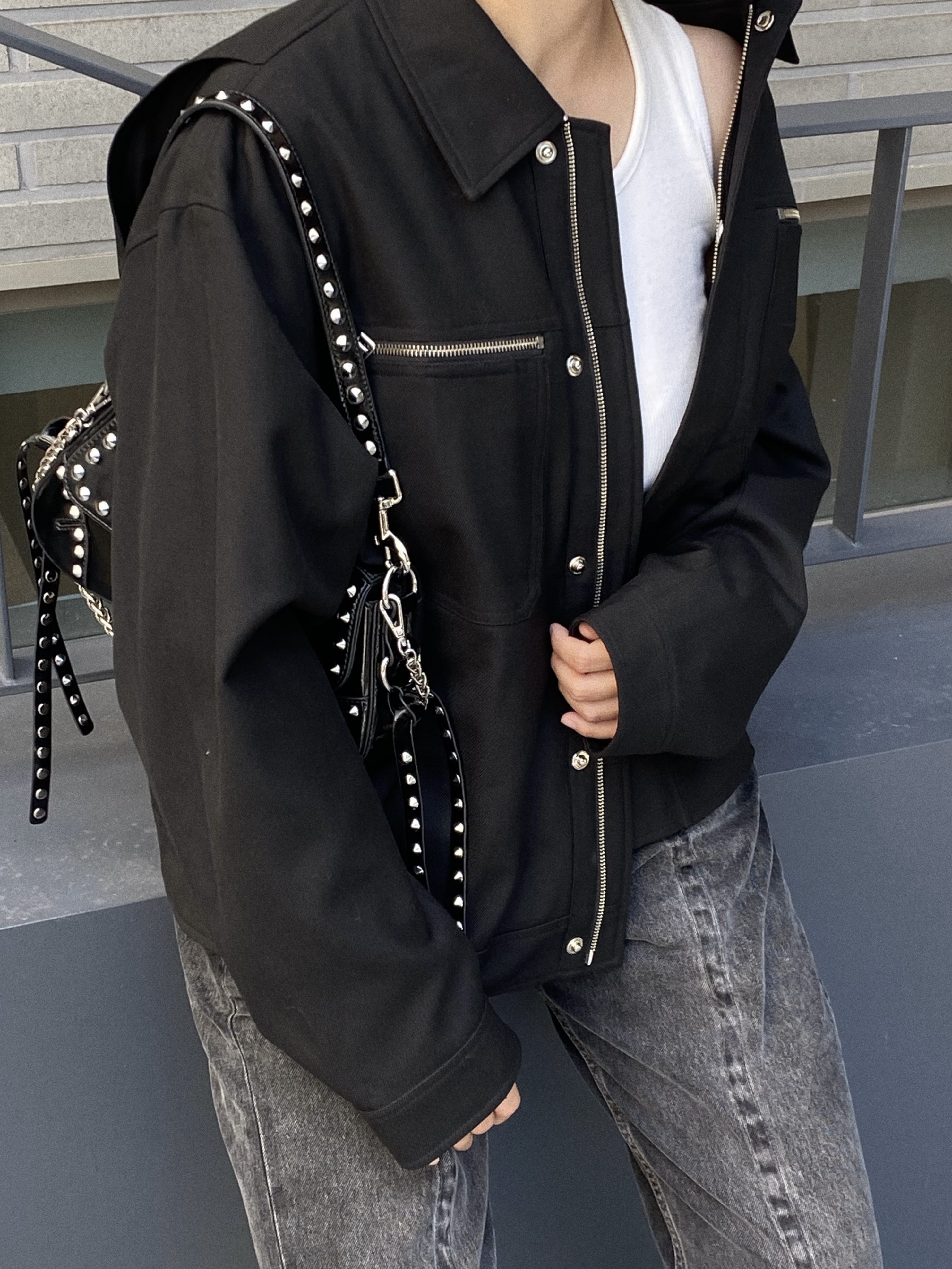 Y/Project Classic Wire Jeans Black - 22FW, Nike ACG Mountain Fly Low Black 착용 스타일 - 3