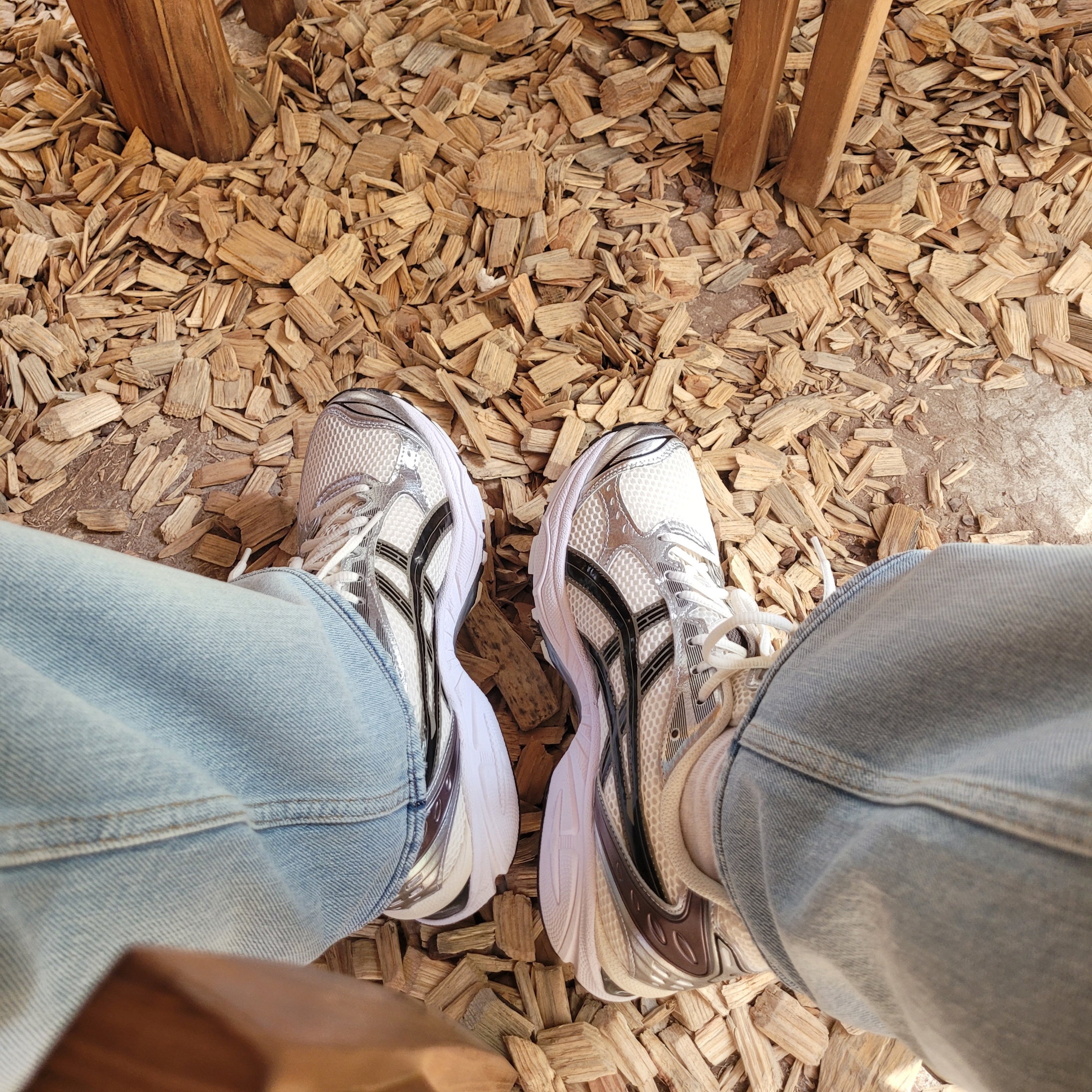 Asics Gel-Kayano 14 Cream Black 착용 스타일 - 1