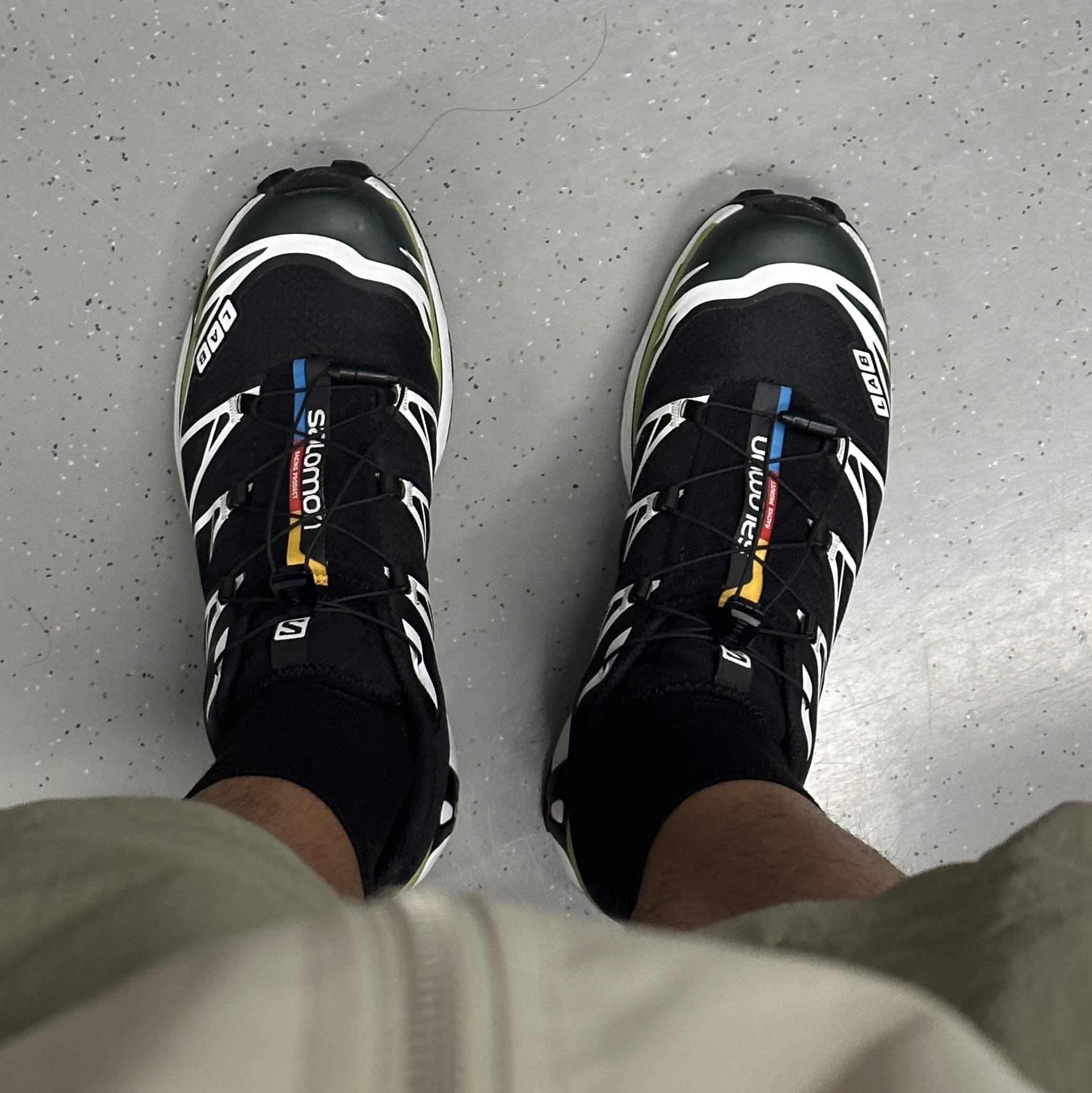 Salomon XT-6 Scarab Black 착용 스타일