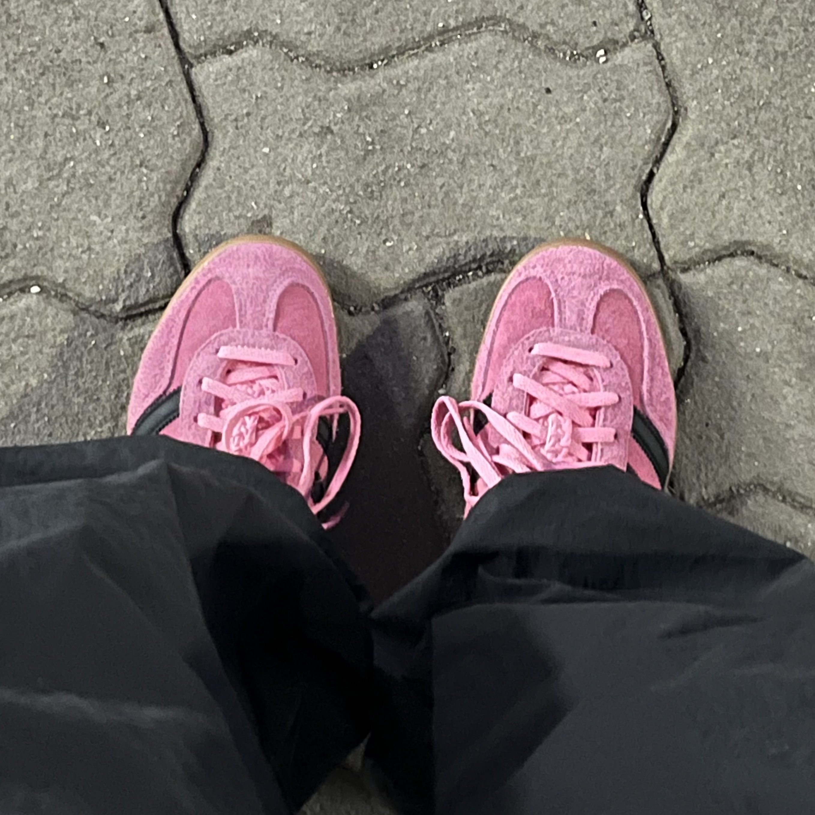 (W) Adidas Gazelle Indoor Bliss Pink 착용 스타일 - 2