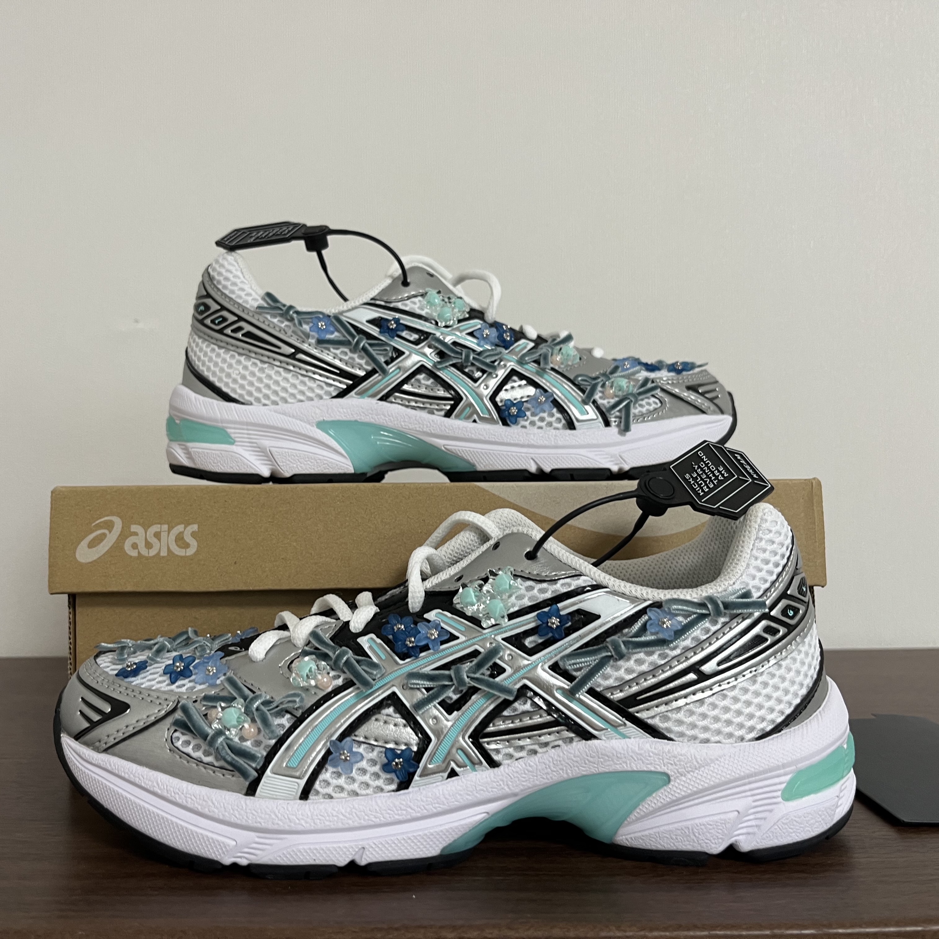 Asics Gel-1130 White Pure Silver 착용 스타일 - 1