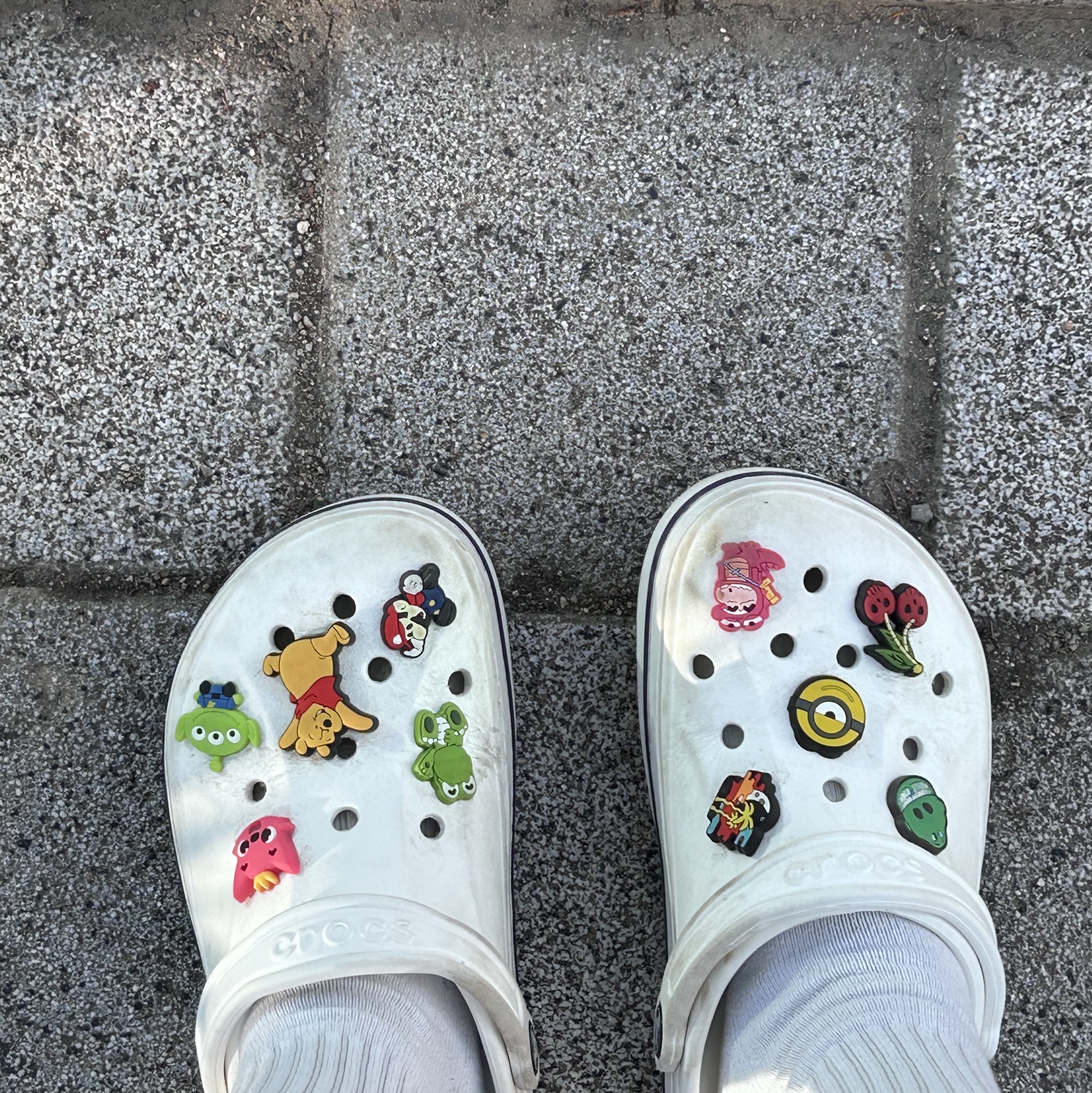 Crocs Bayaband Clog White Navy 착용 스타일