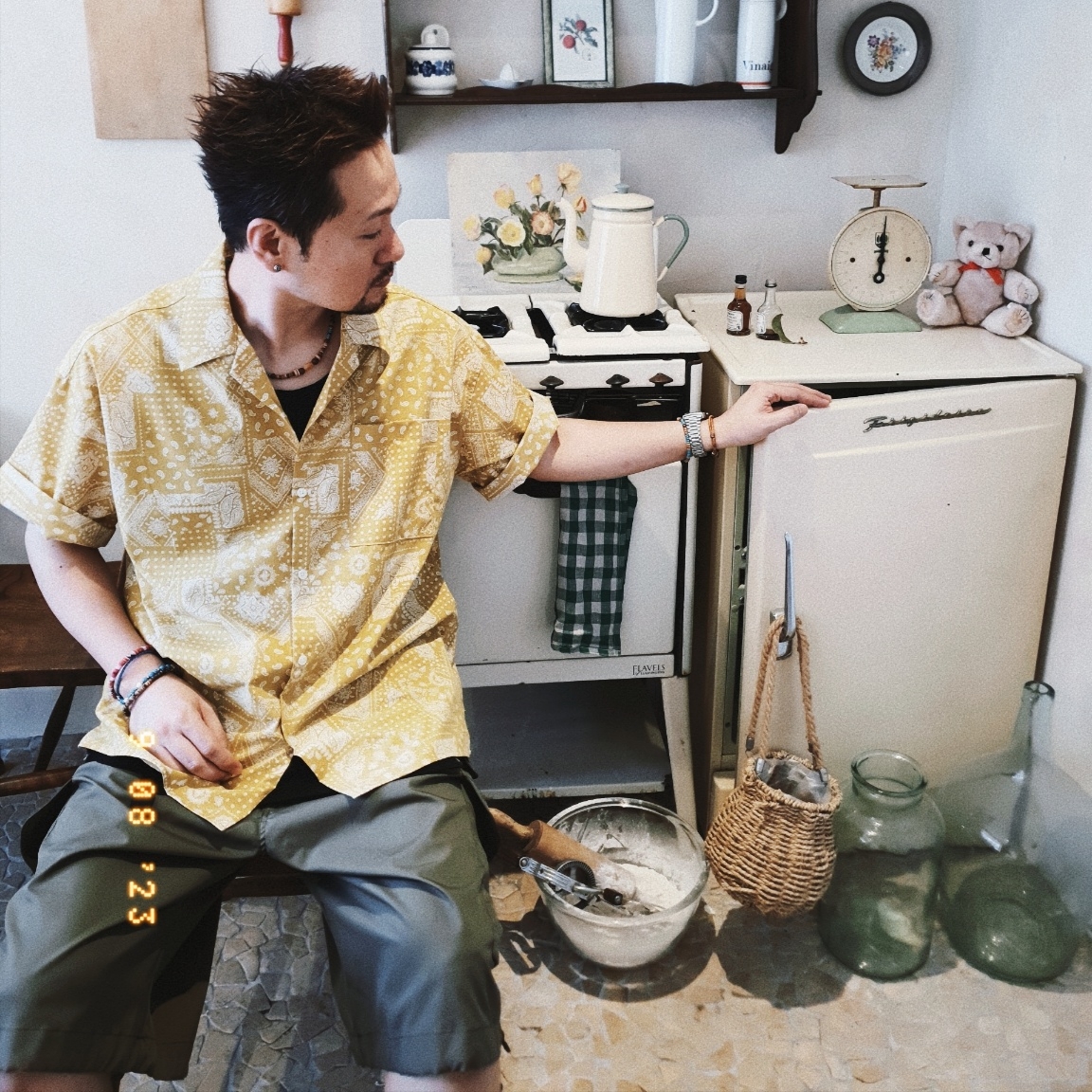 New Balance x SNS 2002R Mule Deset Palm 착용 스타일