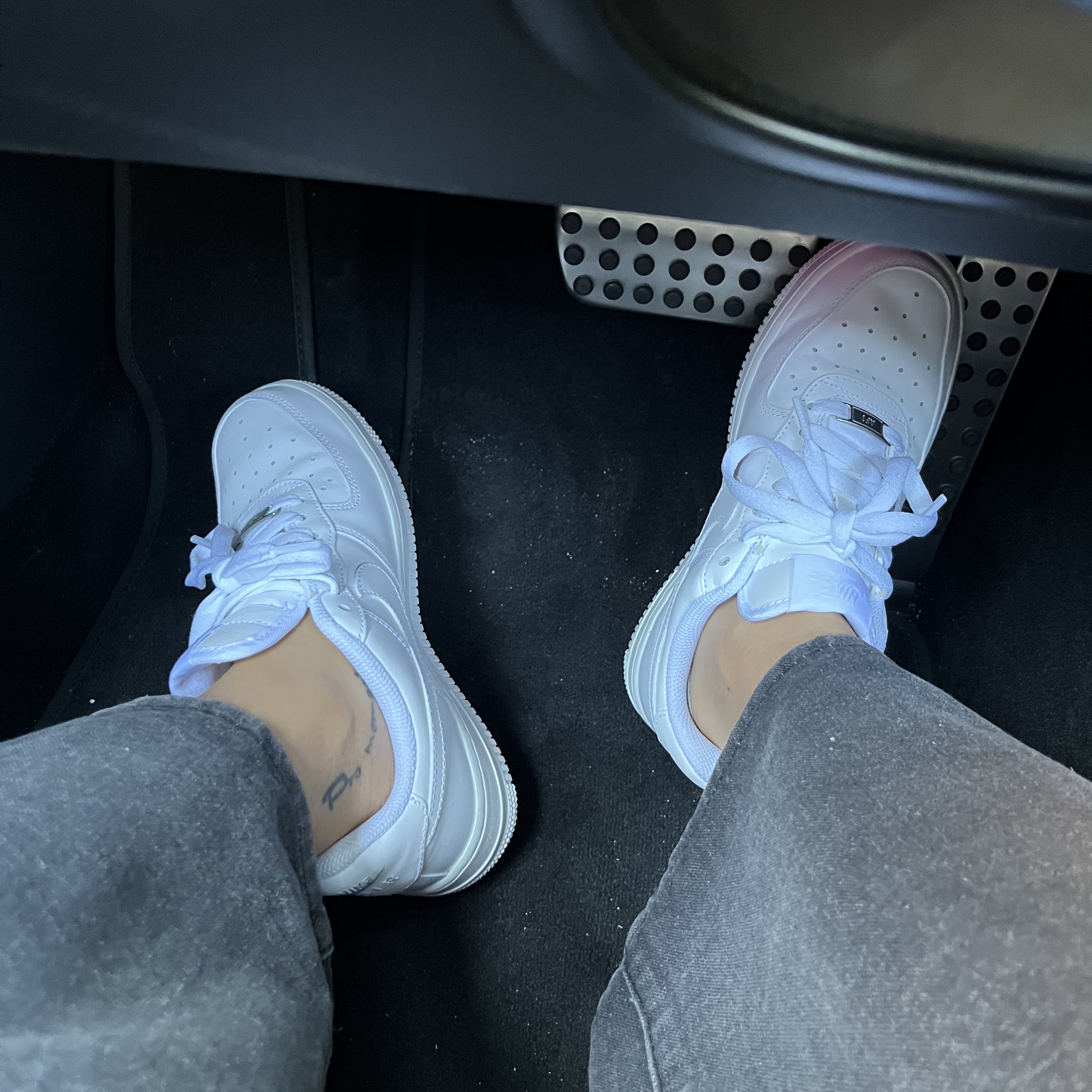 (W) Nike Air Force 1 '07 Low White 착용 스타일