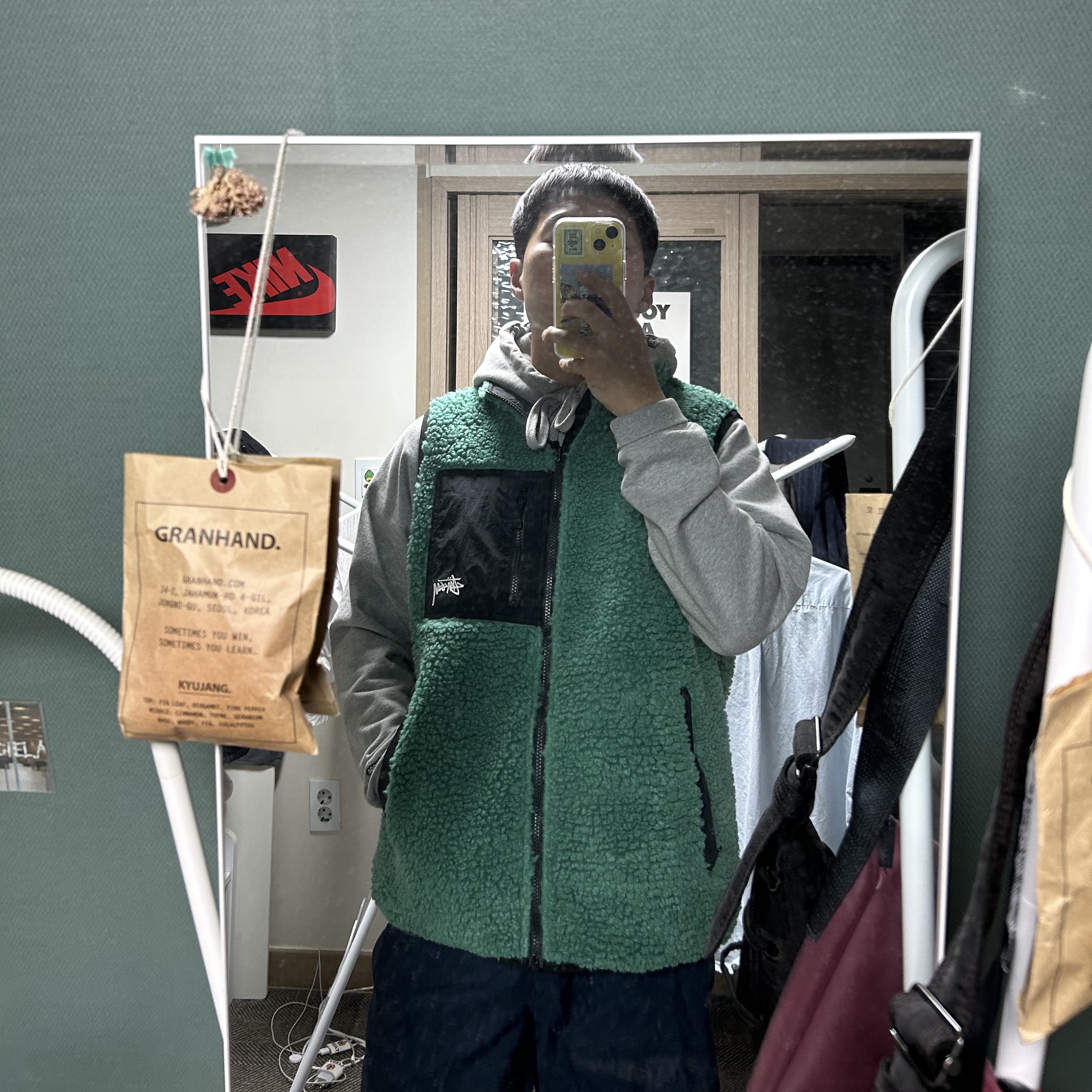 Stussy Sherpa Reversible Vest Teal 착용 스타일 - 2