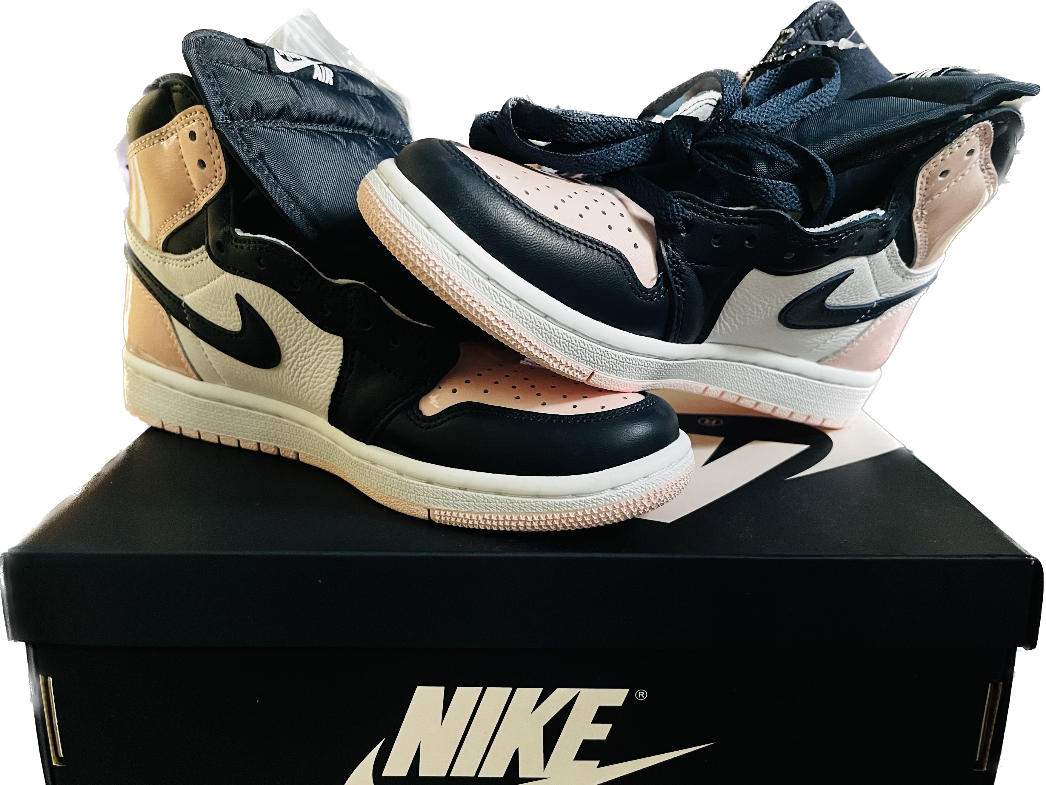 (W) Jordan 1 Retro High OG Atmosphere 착용 스타일 - 1