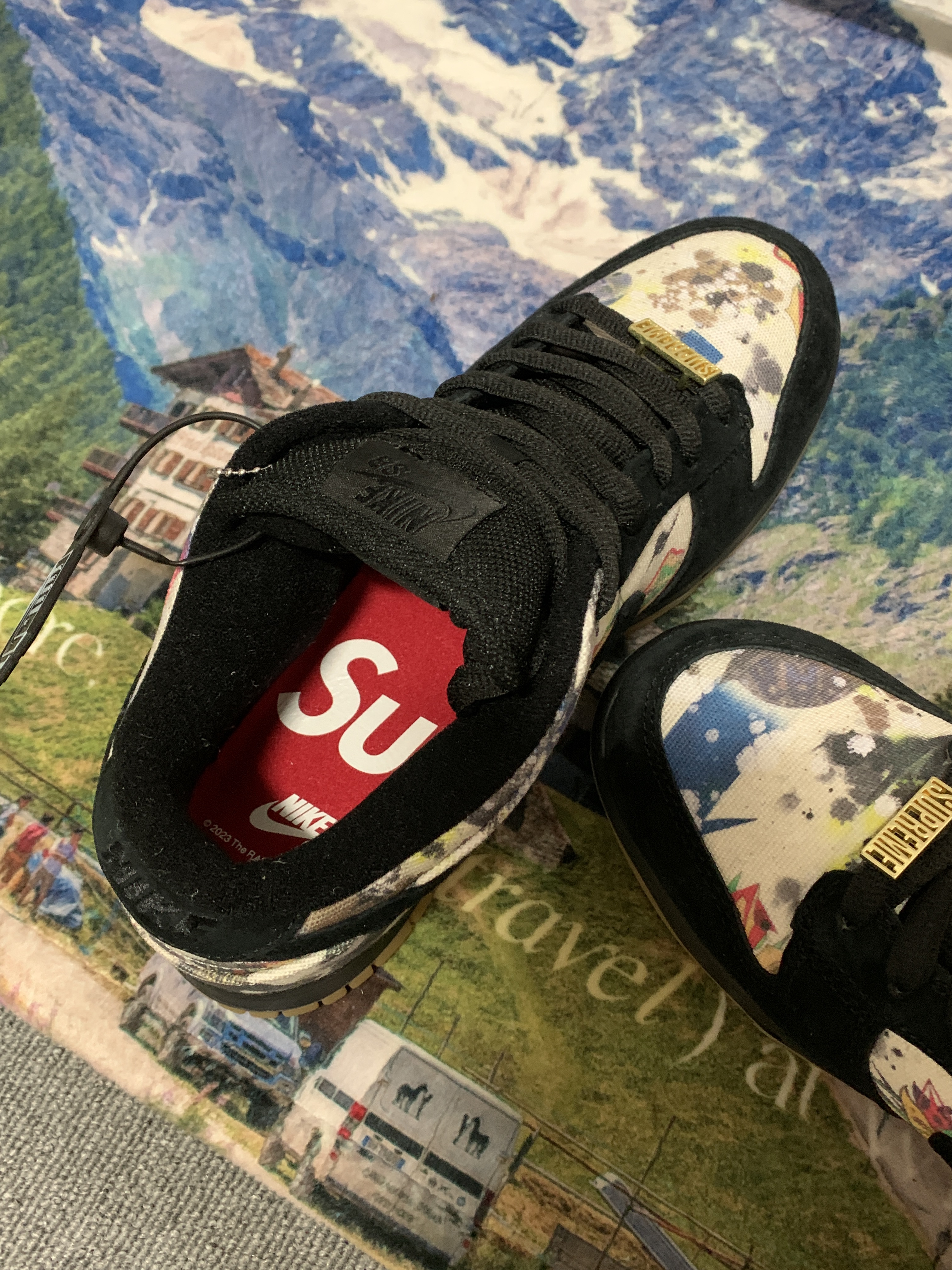Nike x Supreme SB Dunk Low QS Rammellzee Black 착용 스타일 - 4