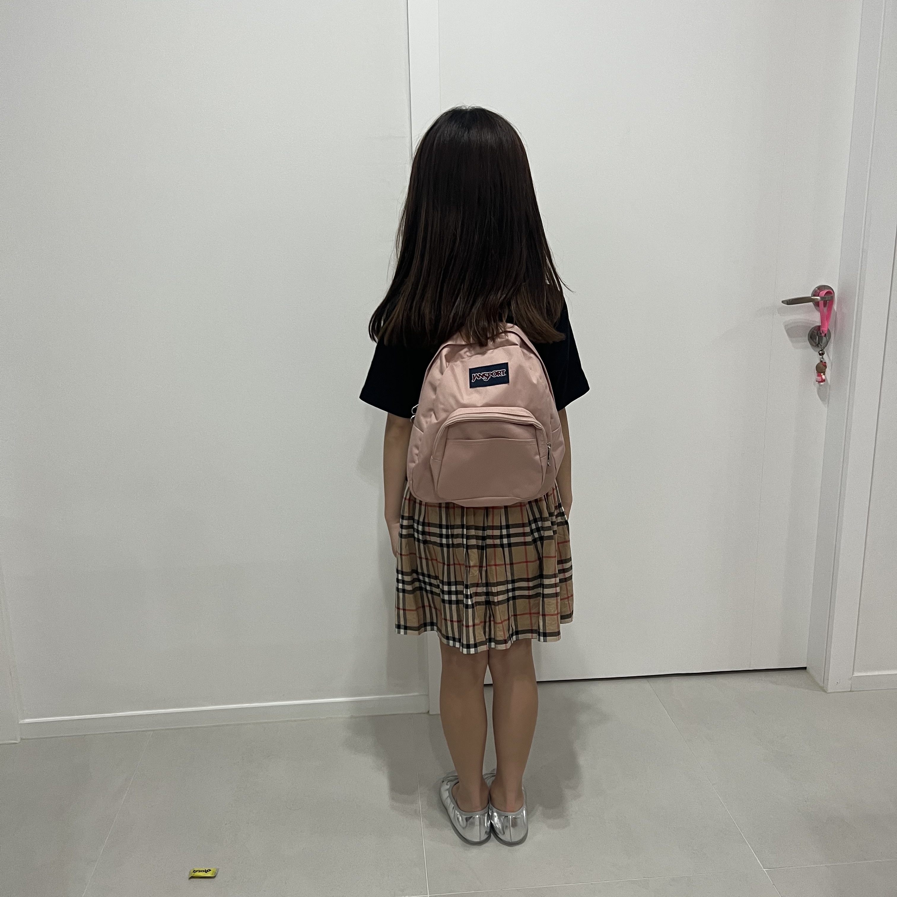 Jansport Half Pint Mini Backpack Misty Rose 착용 스타일