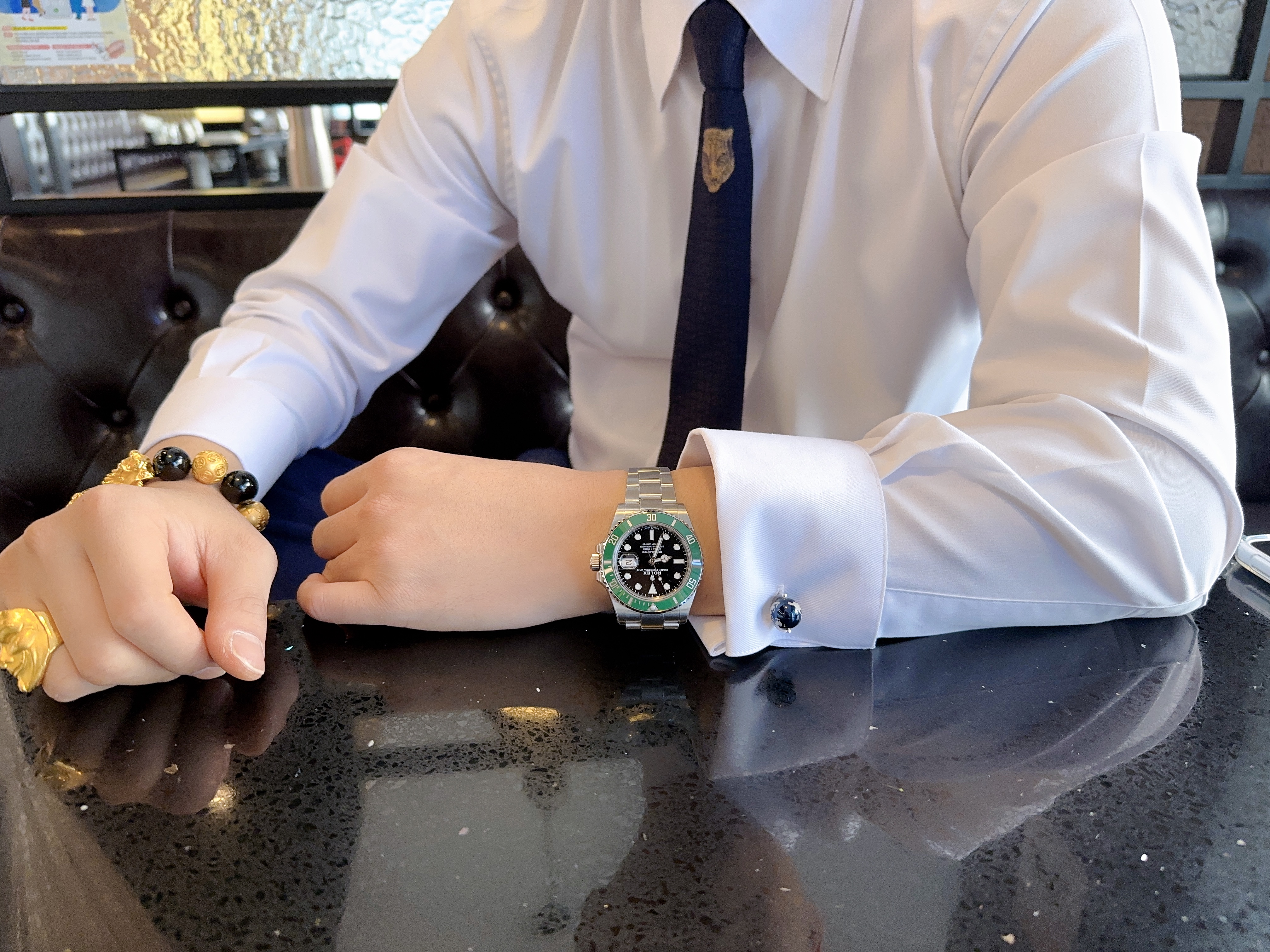 Rolex Submariner Date 41mm 126610LV Black Oyster 착용 스타일 - 1
