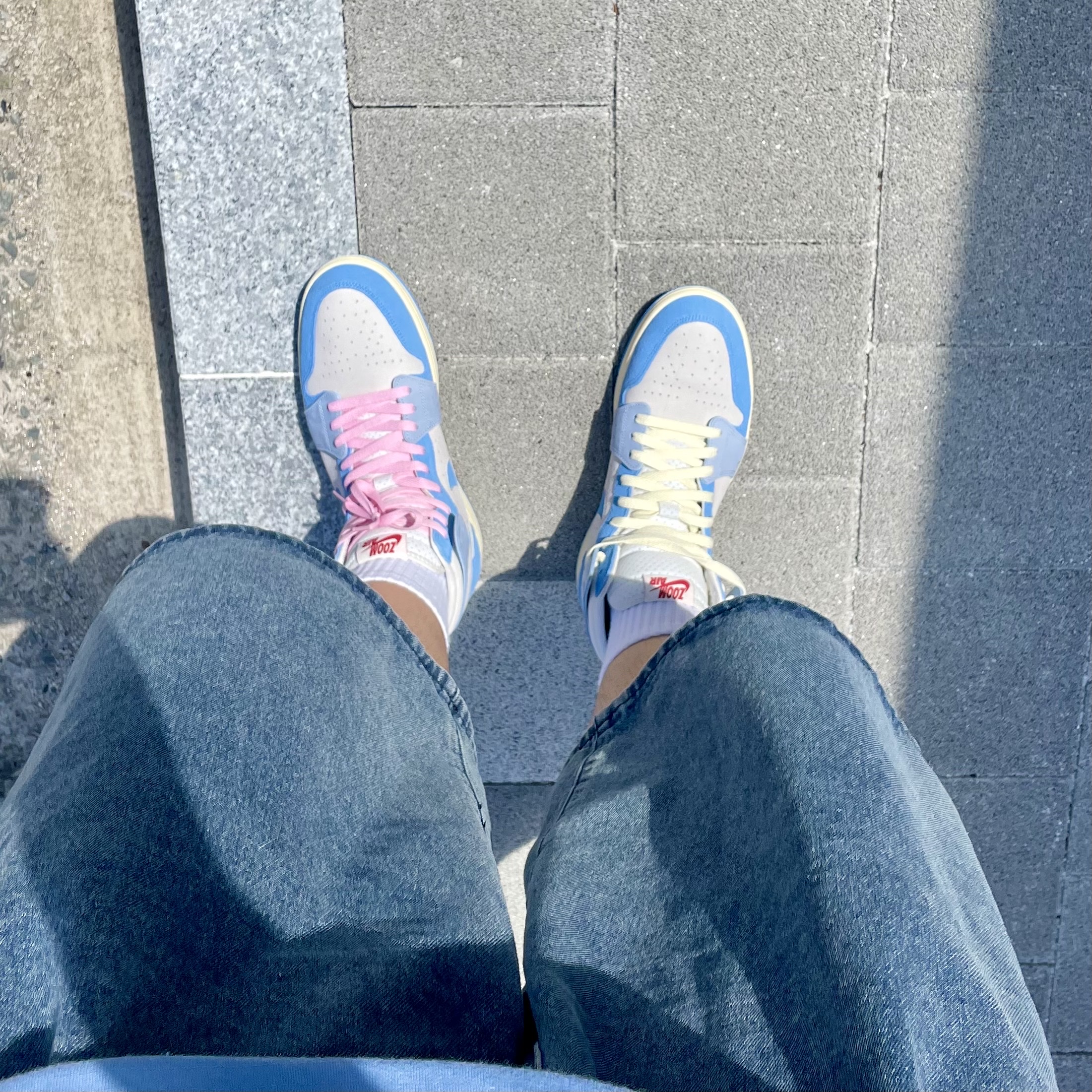 (W) Jordan 1 Zoom Air CMFT 2 Phantom University Blue 착용 스타일 - 1