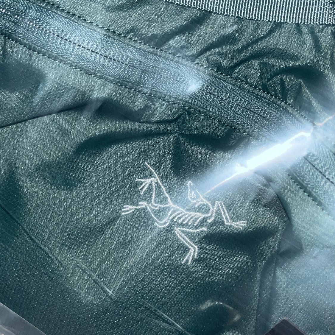 Arc'teryx Heliad 15 Backpack Boxcar 착용 스타일