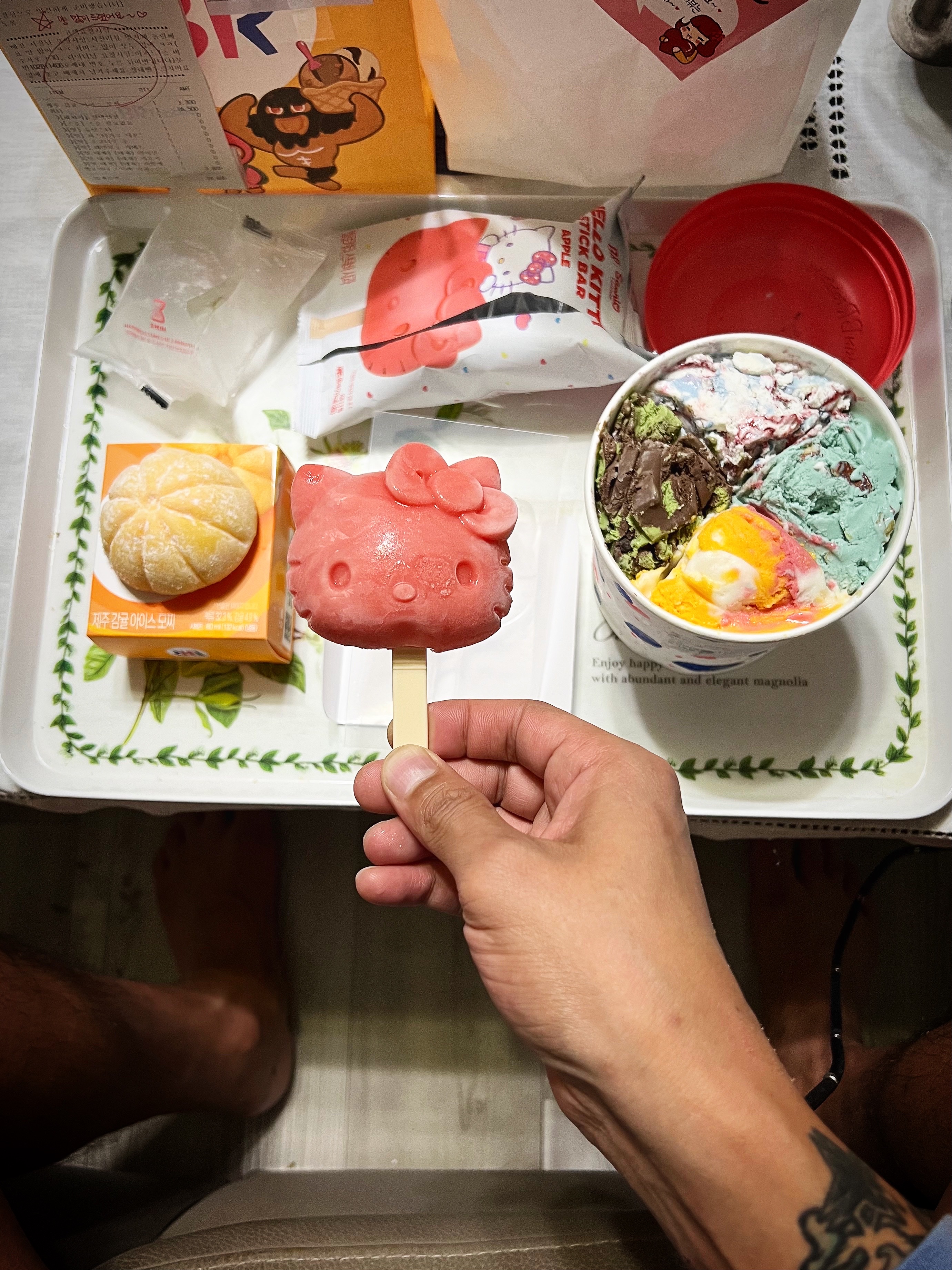 Supreme Pigment Canvas S Logo 6-Panel Black - 23SS, Supreme Intarsia Spellout S/S Top Black - 21SS 착용 스타일 - 2