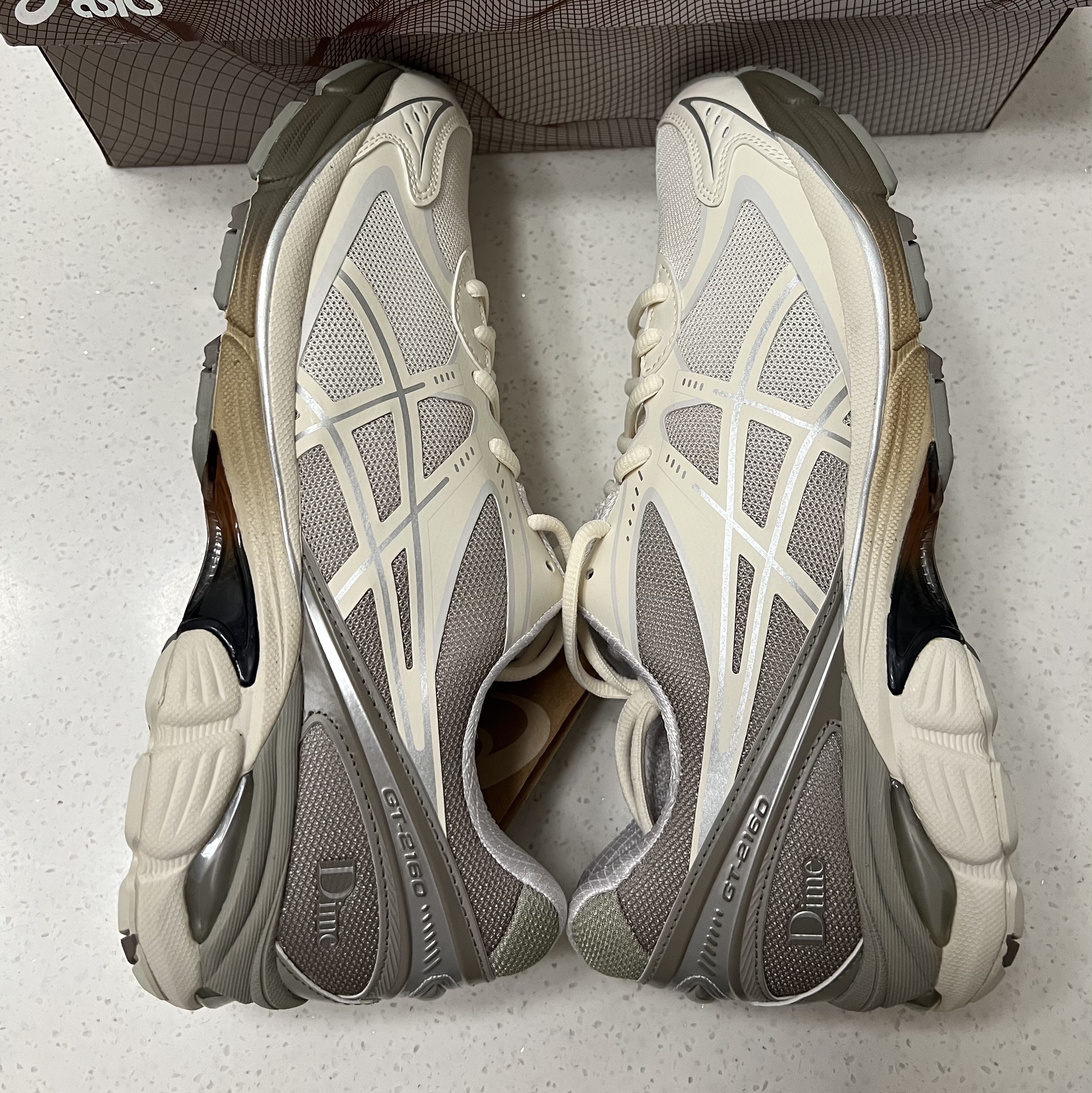 Asics x Dime GT-2160 Arctic Wolf London Fog 착용 스타일 - 2