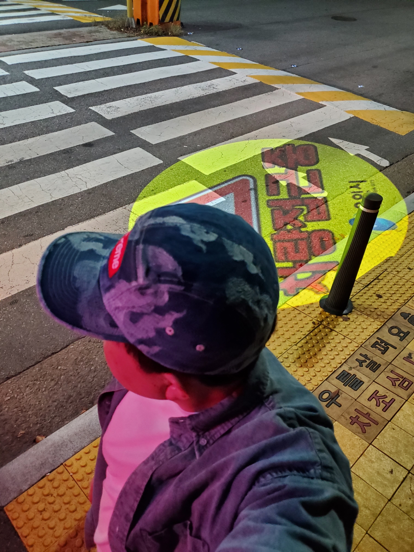Supreme Flames Jacquard Denim Camp Cap Washed Indigo - 23SS, Nike Air Max 1 Premium Dirty Denim 착용 스타일 - 3