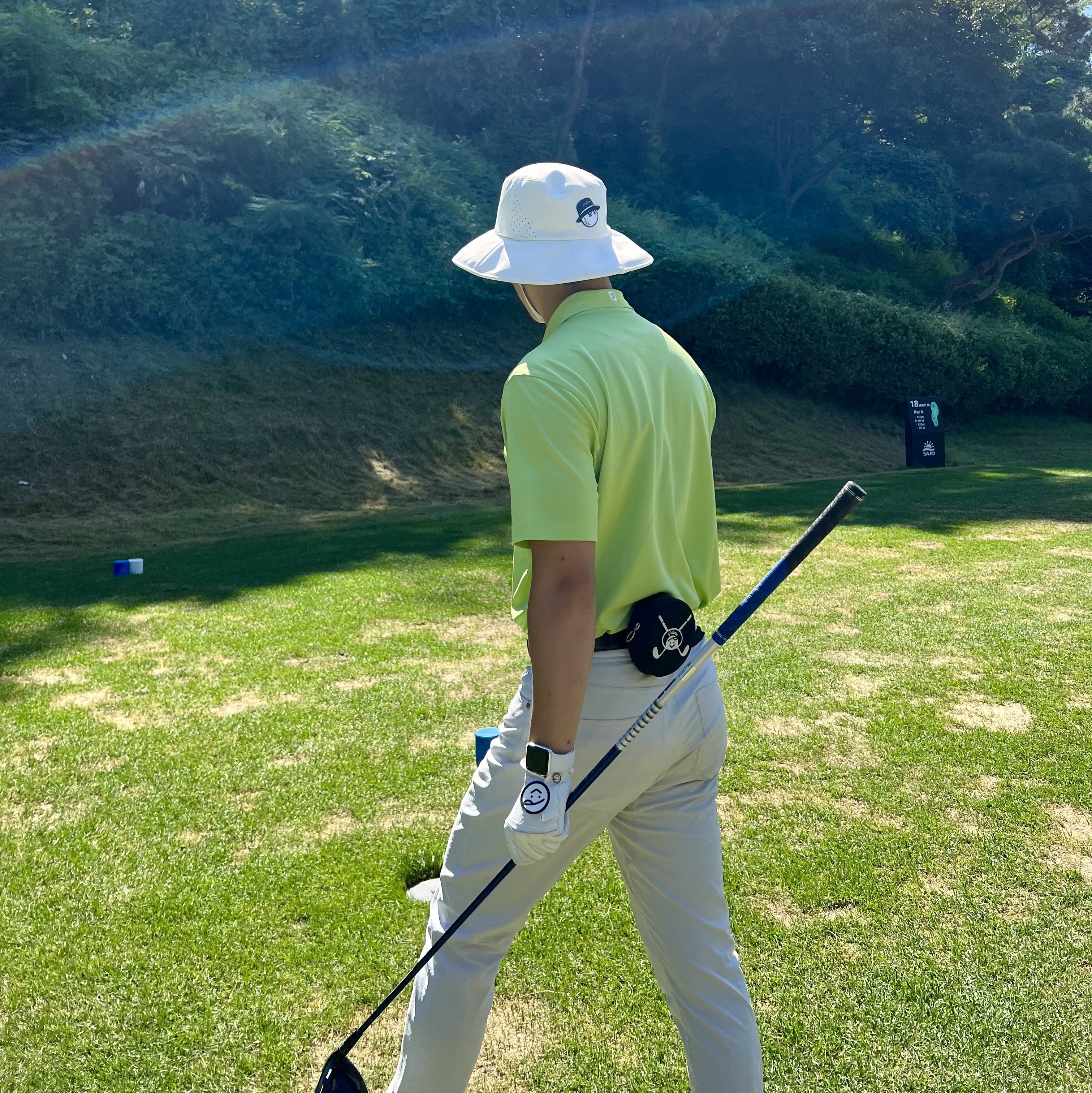 New Balance x Malbon 997 Golf White Green 착용 스타일 - 2