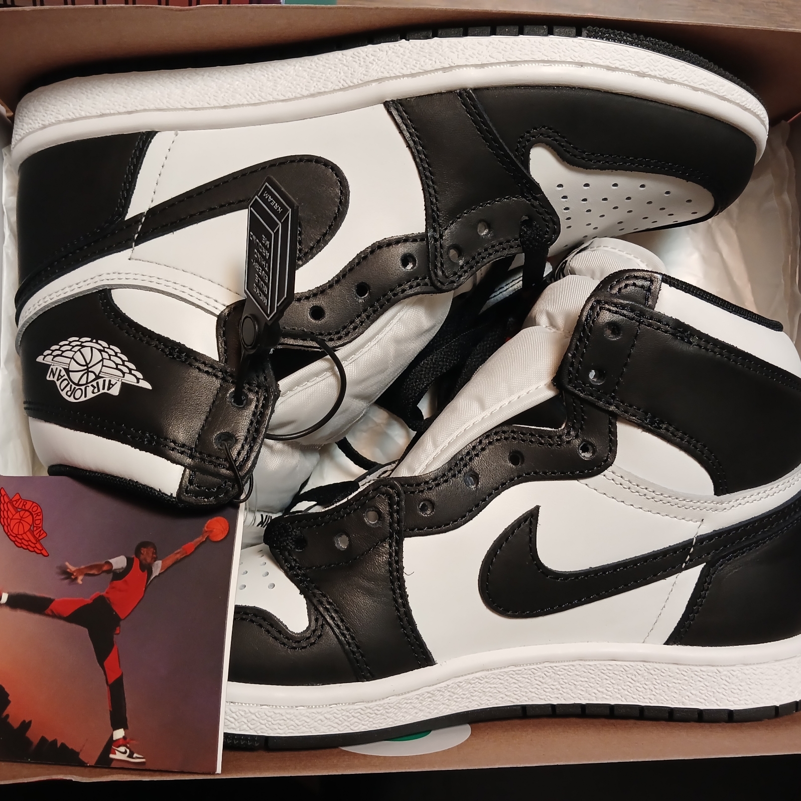 Jordan 1 High 85 Black White 착용 스타일