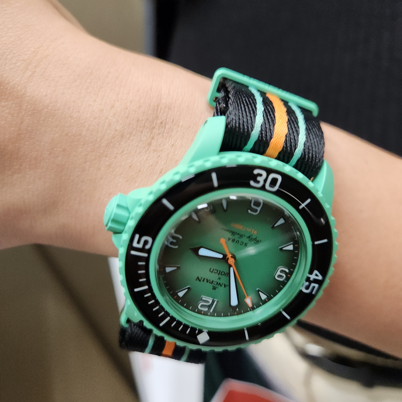 Swatch x Blancpain Bioceramic Indian Ocean 착용 스타일 - 1
