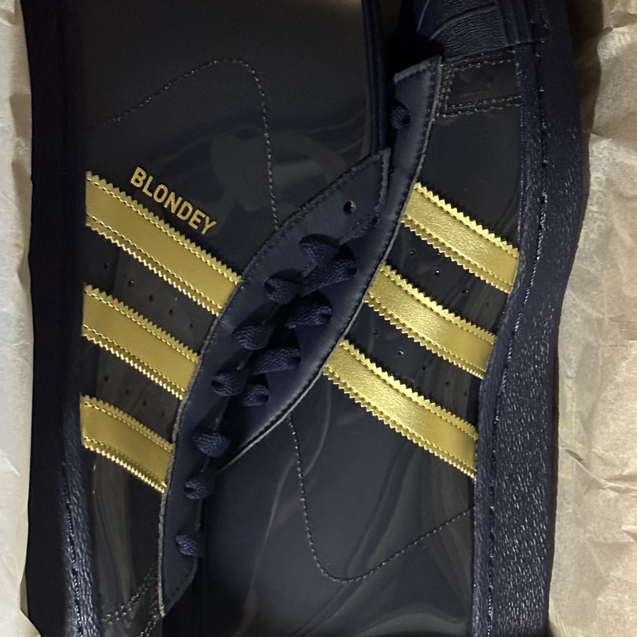 Adidas x Blondey McCoy Pro Model ADV Night Indigo Gold Metallic 착용 스타일