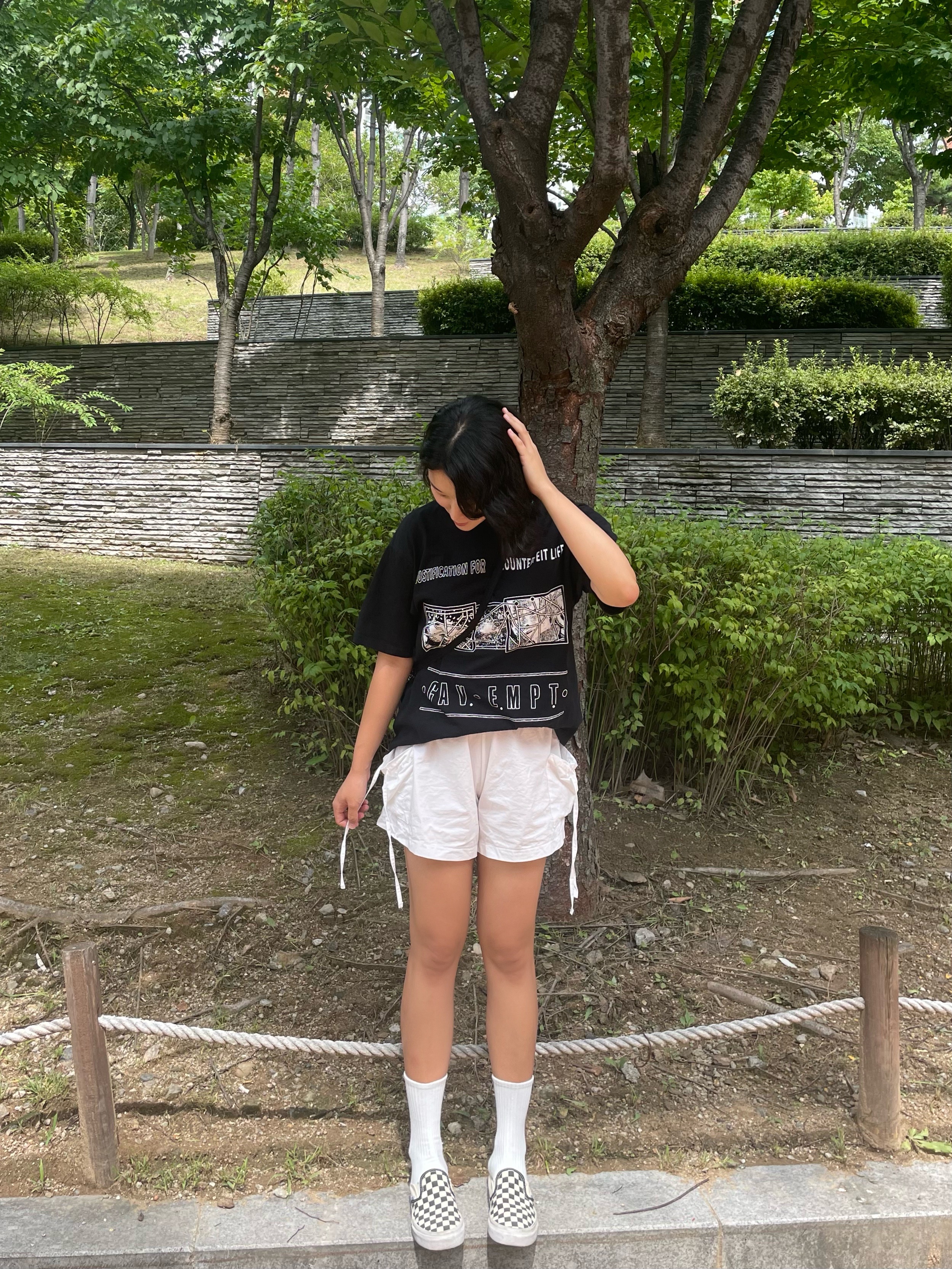 Cav Empt Justification T-Shirt Black - 23SS, Vans Classic Slip-On Mule Checkerboard Black White 착용 스타일