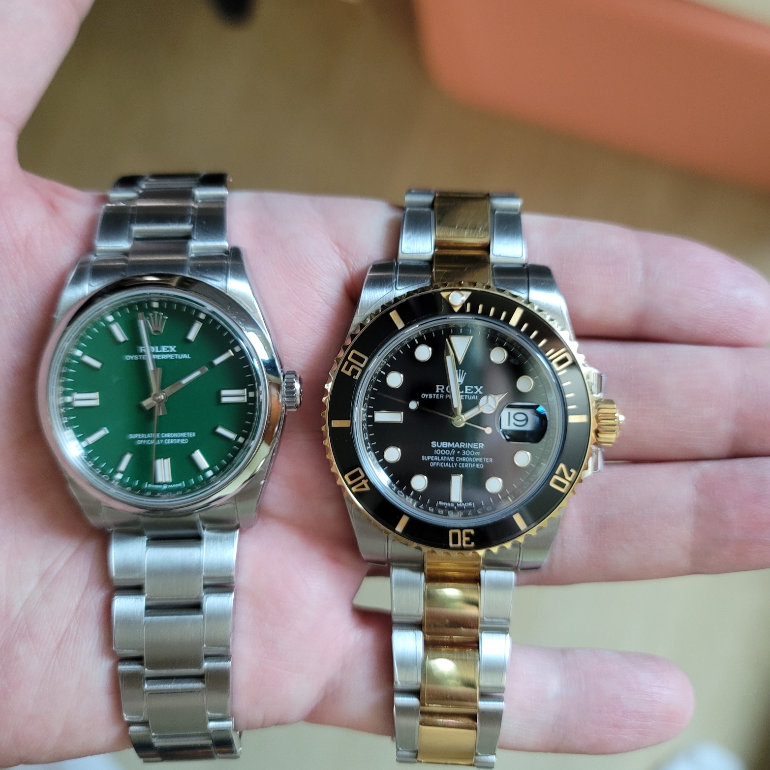 Rolex Oyster Perpetual 36mm 126000 Green Oyster 착용 스타일