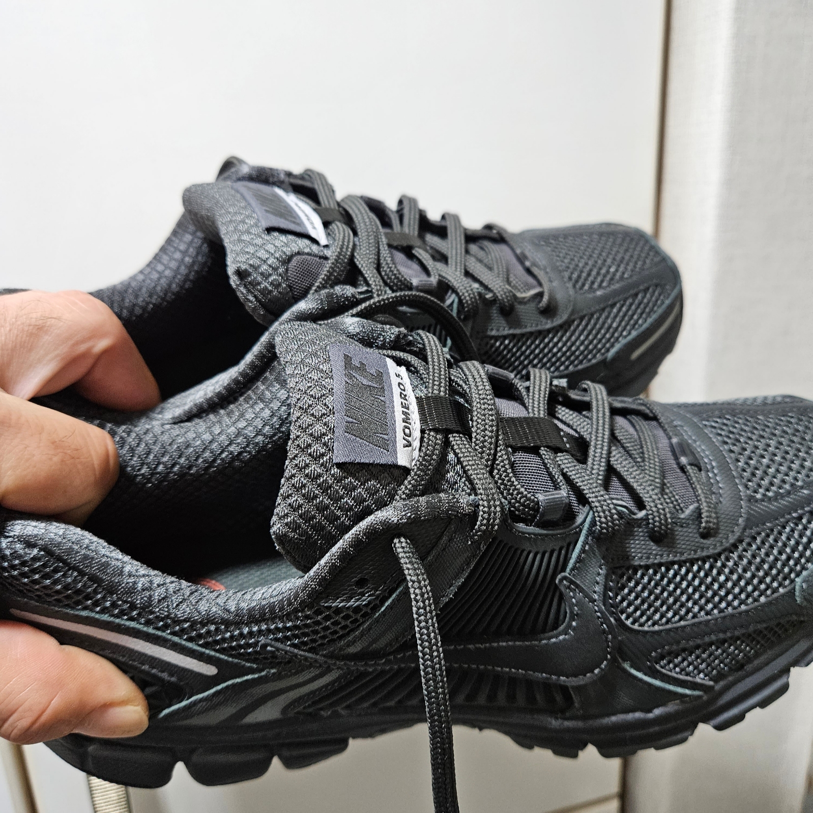 Nike Zoom Vomero 5 SP Anthracite 2023 착용 스타일