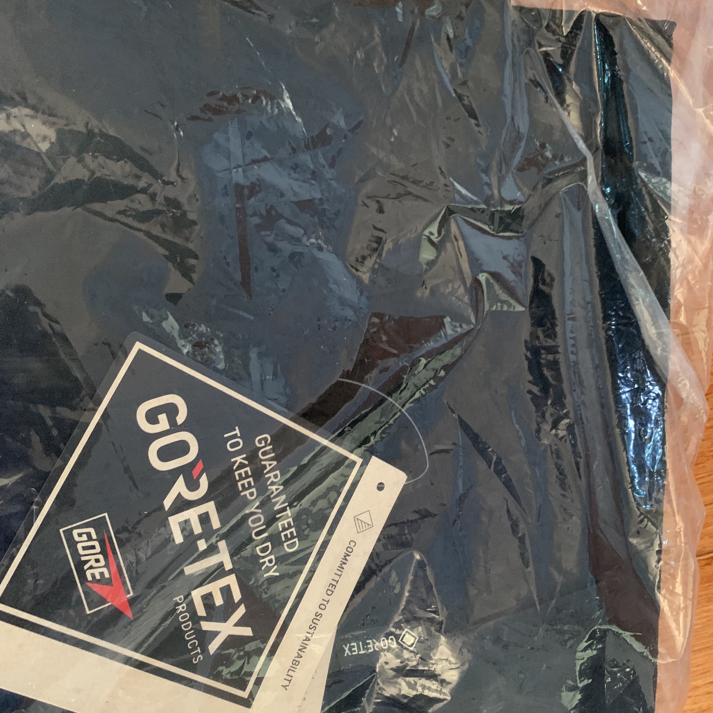 Supreme Gore-Tex Cargo Pants Black - 23FW 착용 스타일 - 1