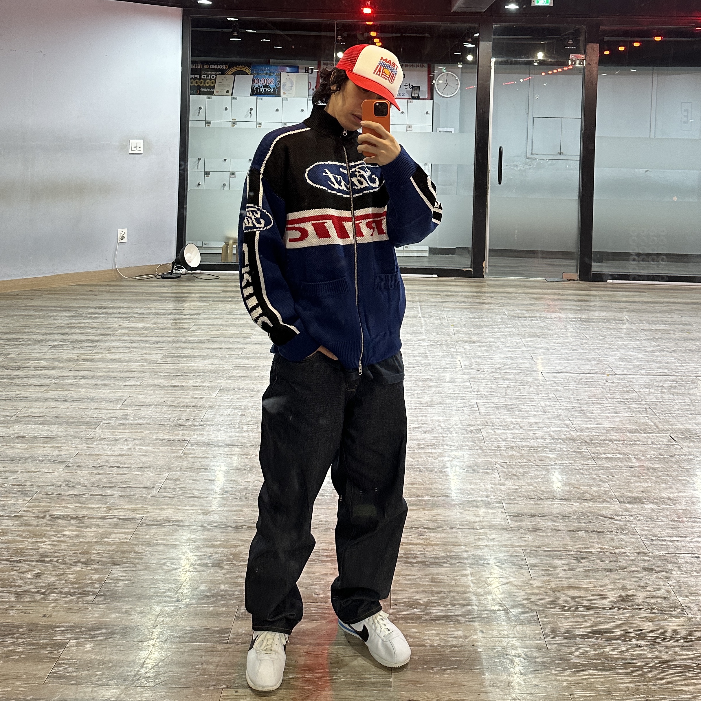 Supreme Rigid Baggy Selvedge Jean Rigid Indigo - 23FW, Nike Cortez White and Black 착용 스타일