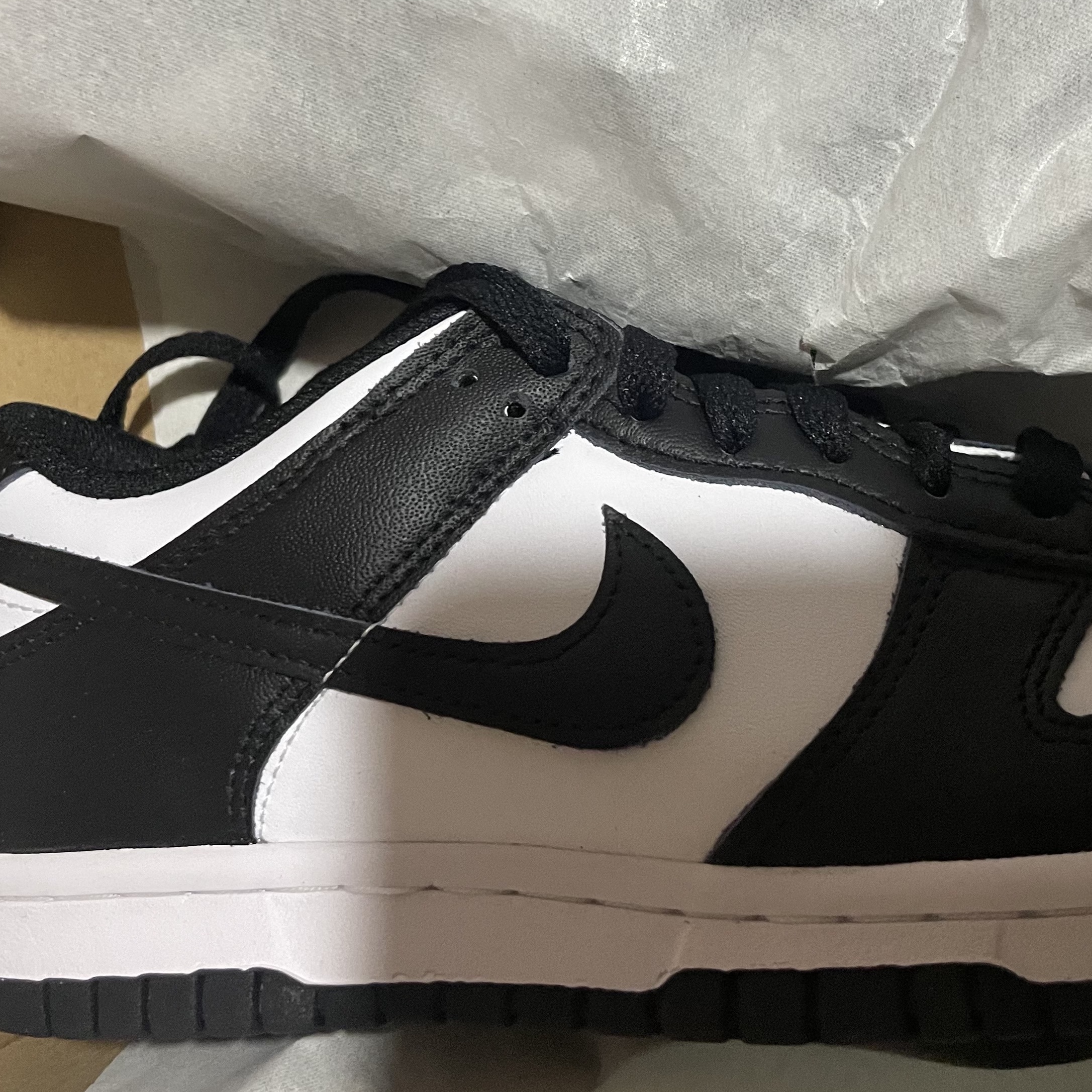 (GS) Nike Dunk Low Black 착용 스타일