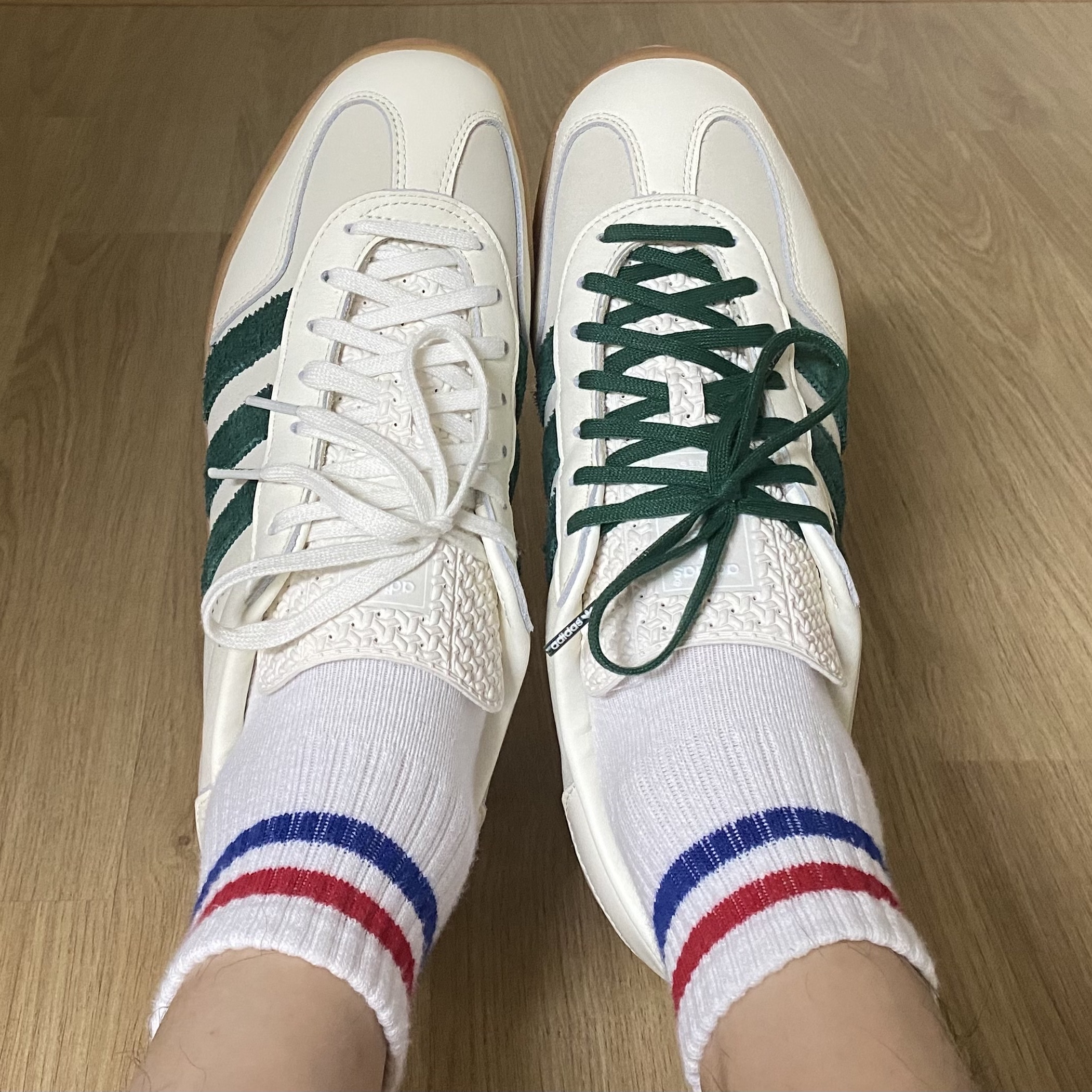 Adidas x Emmi Gazelle Indoor Off White Dark Green 착용 스타일