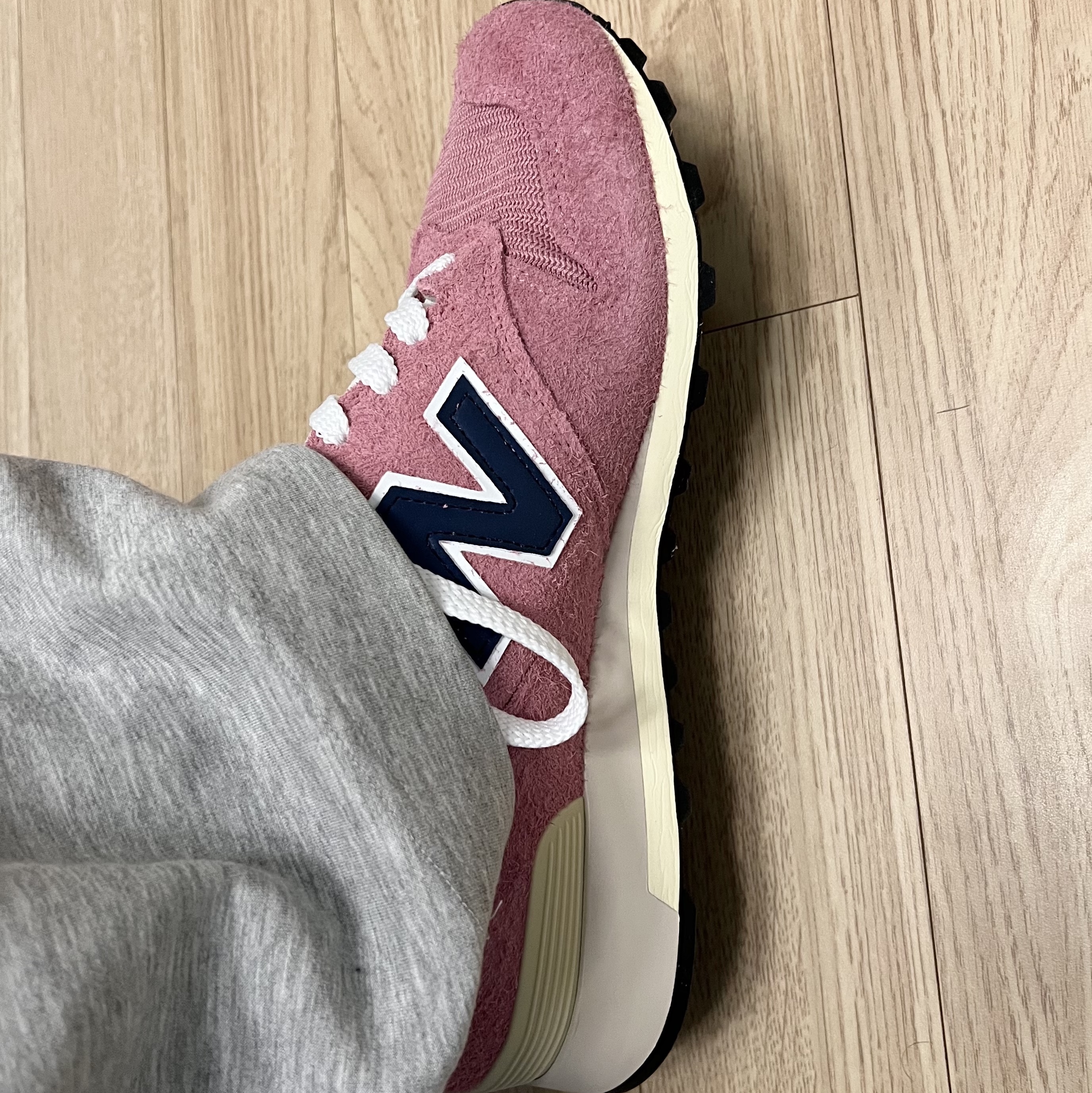 New Balance x Aime Leon Dore 1300 Dusty Pink 착용 스타일 - 3