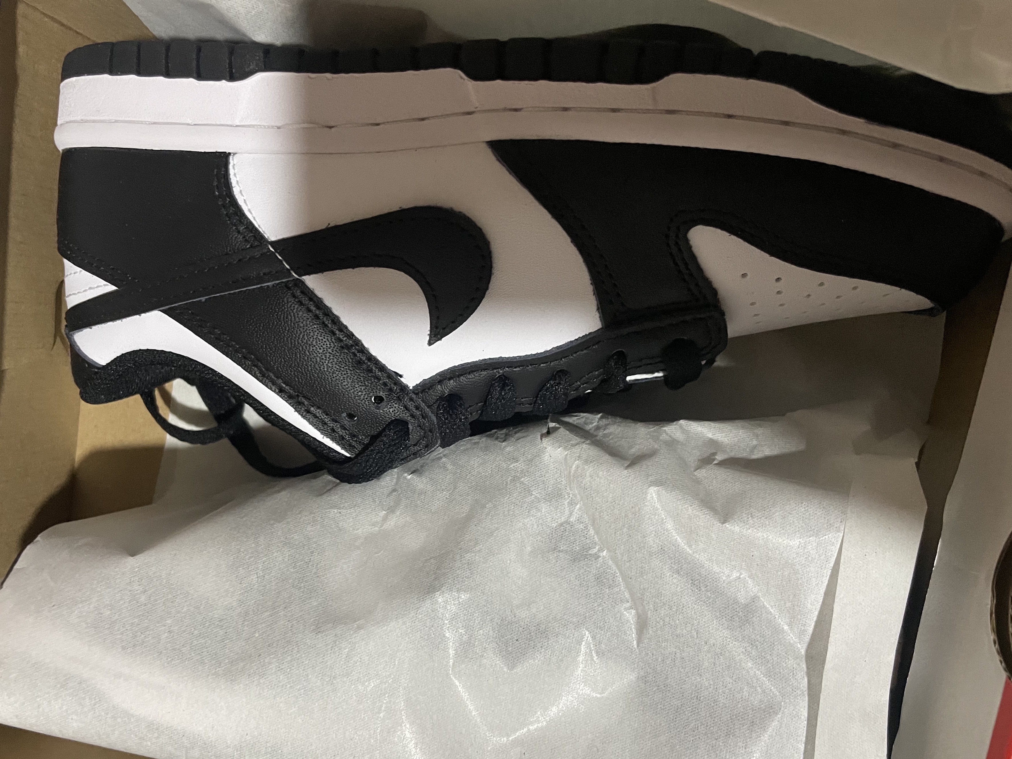 (W) Nike Dunk Low Black 착용 스타일
