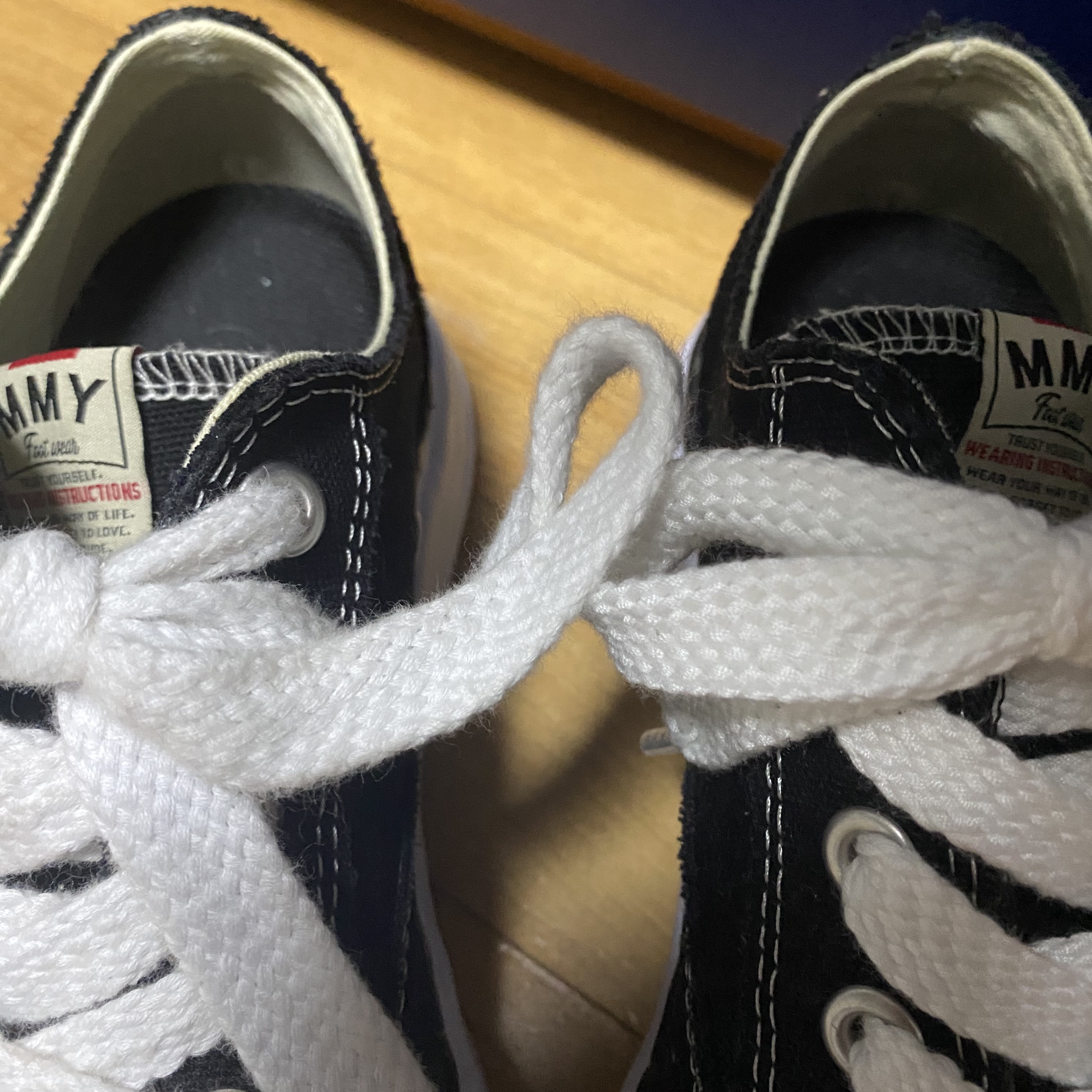 Maison Mihara Yasuhiro Peterson OG Sole Canvas Low Sneakers Black 착용 스타일