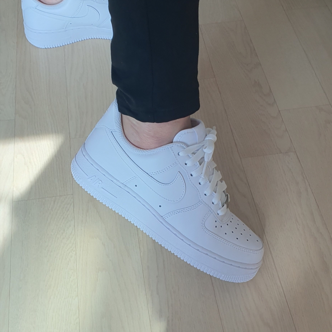(W) Nike Air Force 1 '07 Low White 착용 스타일