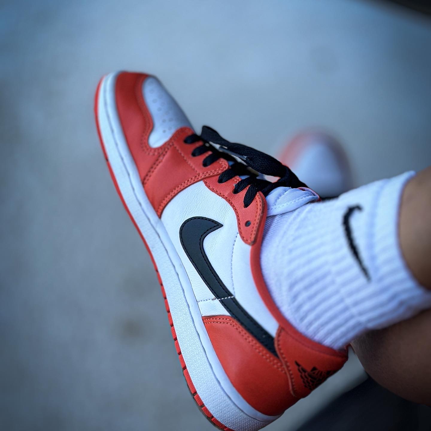 Jordan 1 Low OG Starfish 착용 스타일 - 2