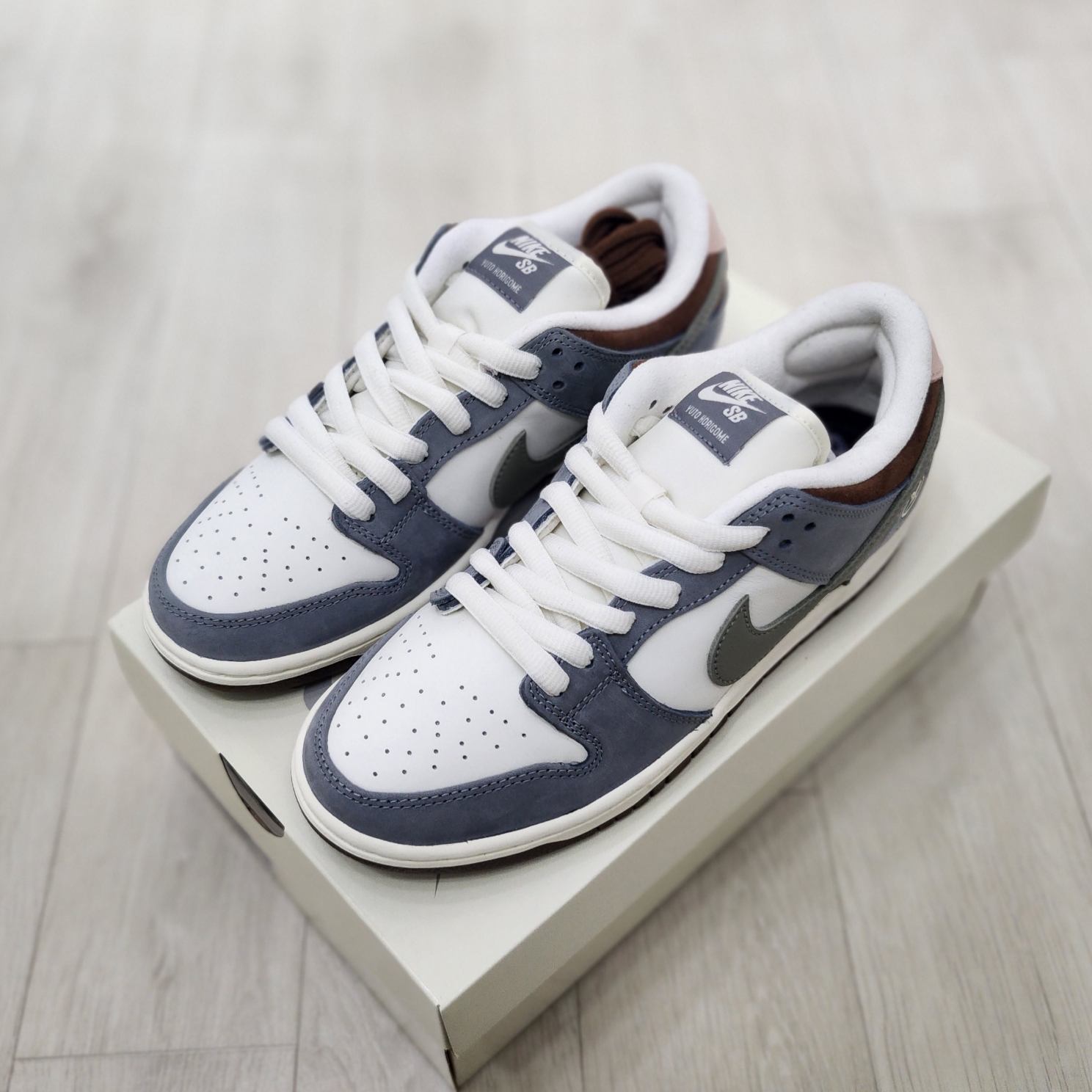 Nike x Yuto Horigome SB Dunk Low Wolf Grey 착용 스타일 - 2