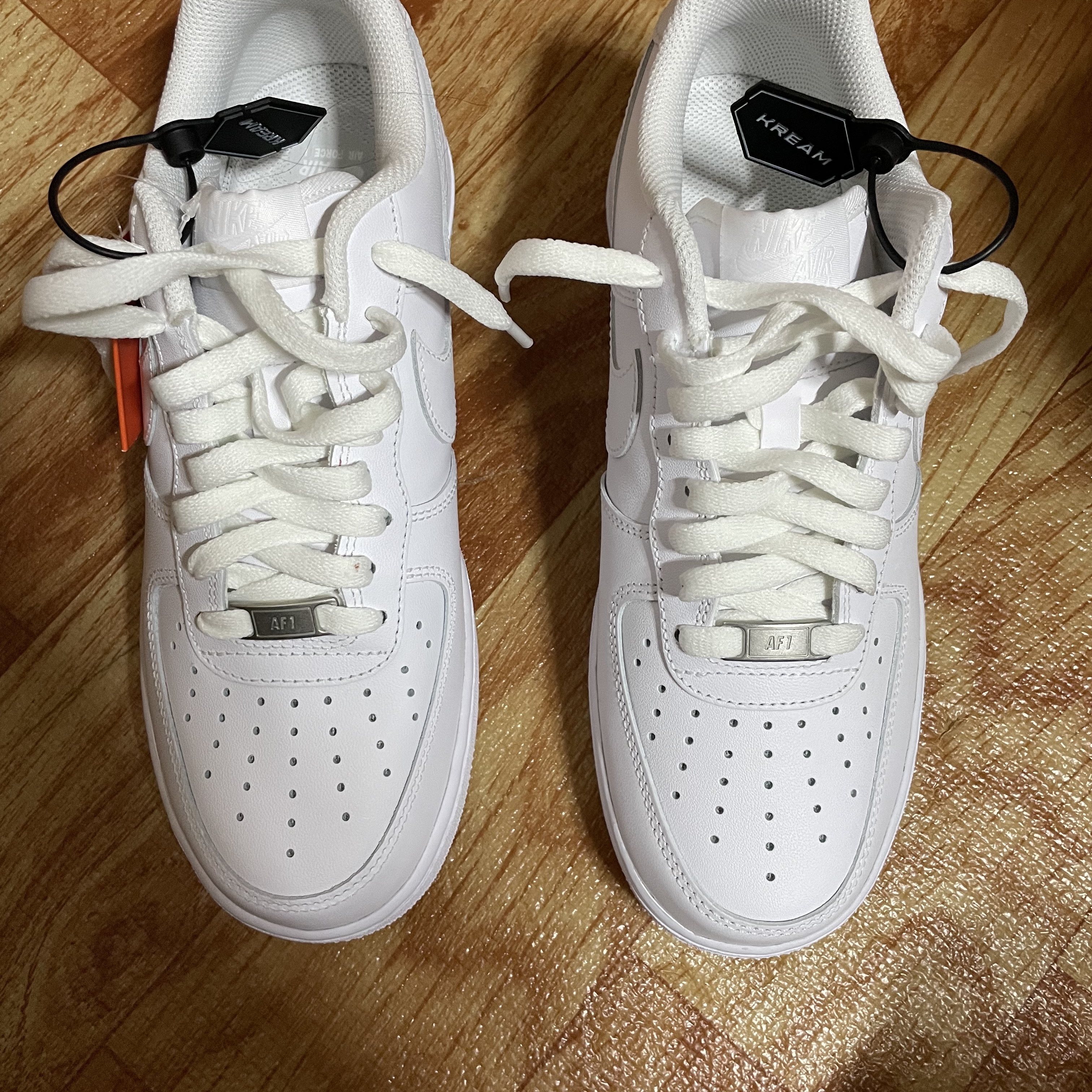 Nike Air Force 1 '07 Low White 착용 스타일