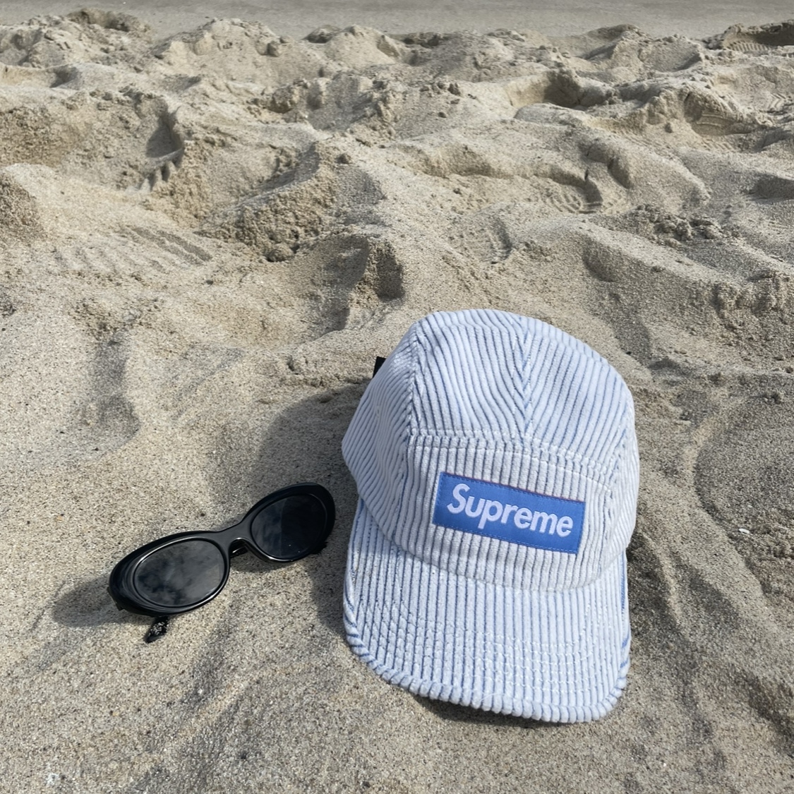 Supreme 2-Tone Corduroy Camp Cap White - 23SS, Gentle Monster Le 01 Black 착용 스타일
