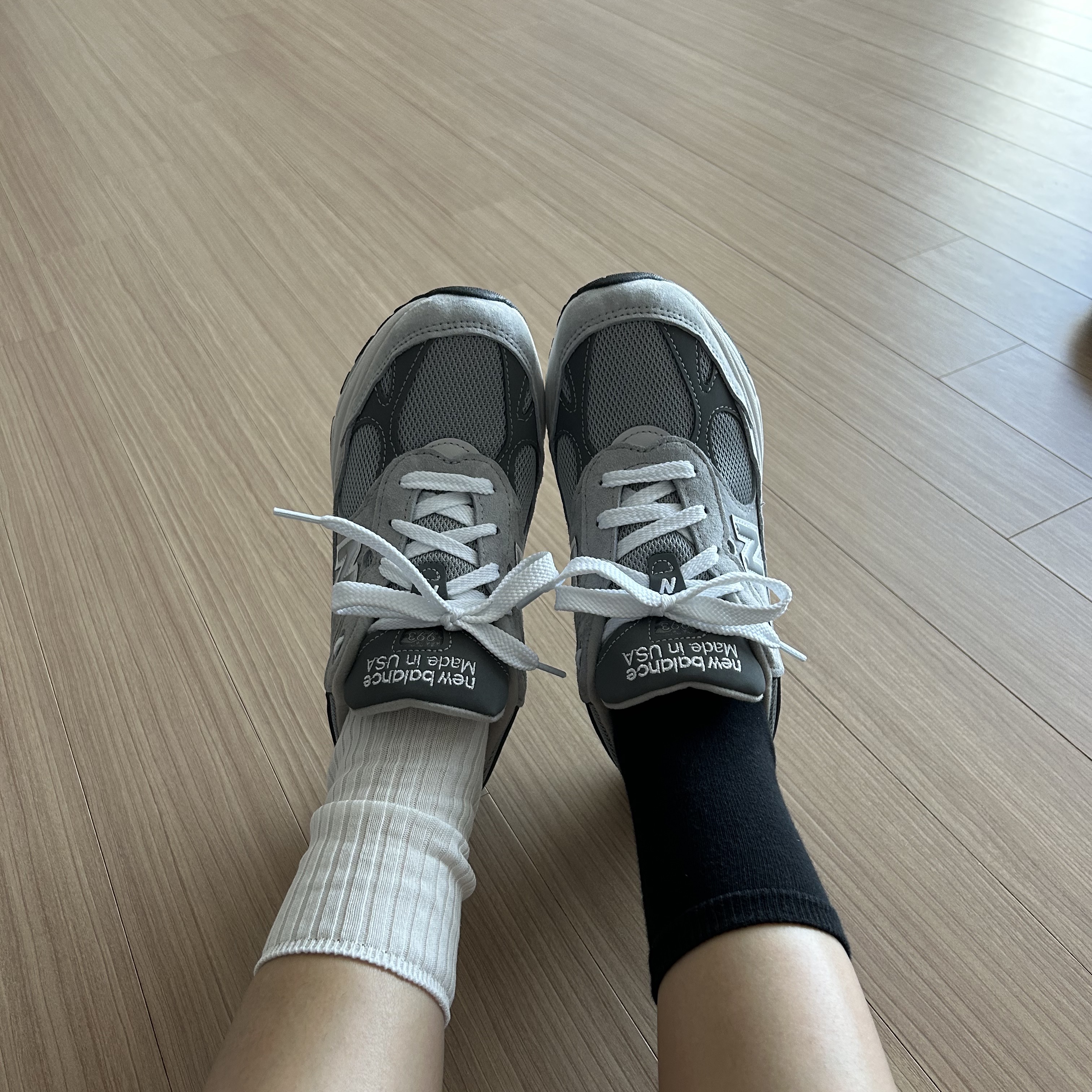 (W) New Balance 993 Made in USA Grey - B Standard 착용 스타일