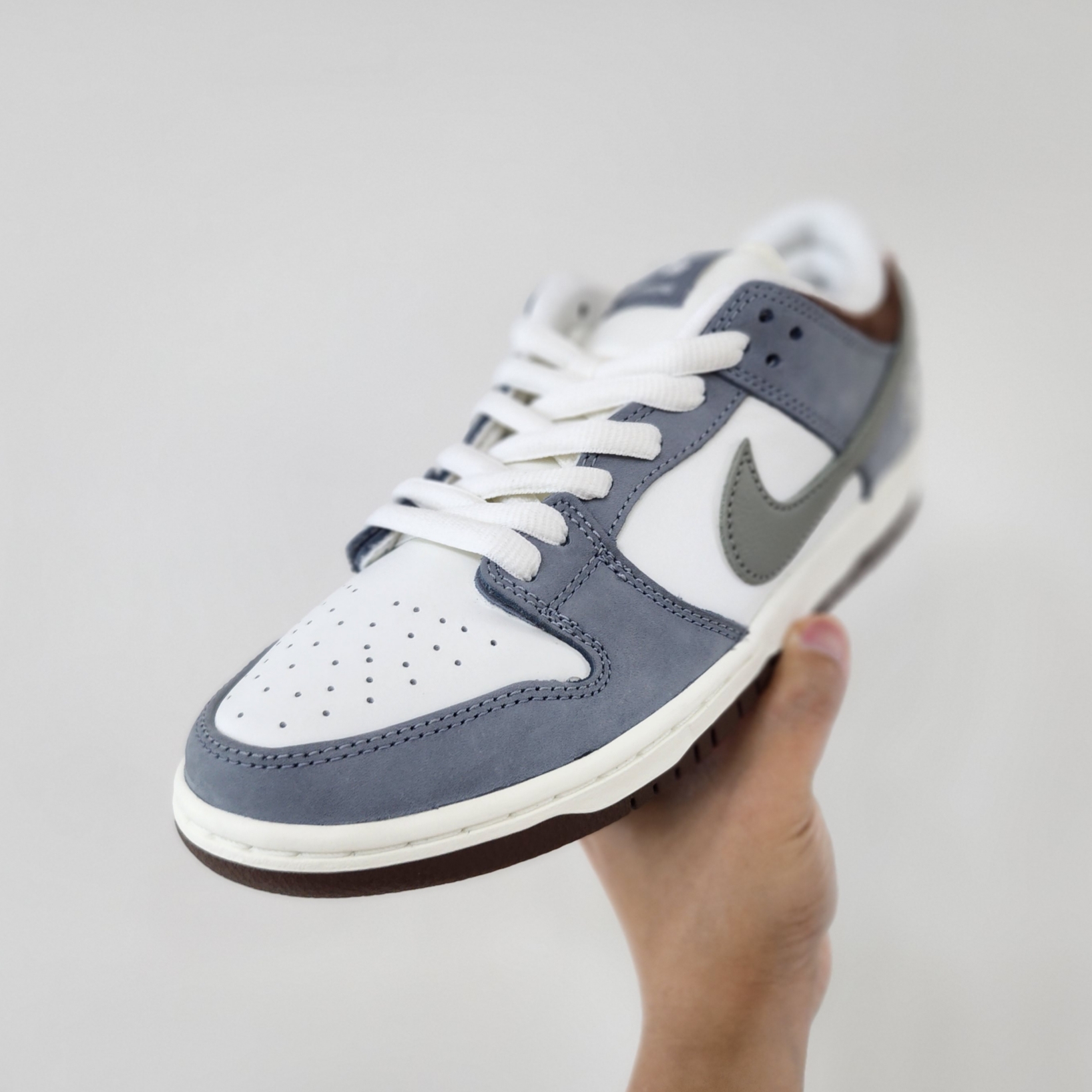Nike x Yuto Horigome SB Dunk Low Wolf Grey 착용 스타일 - 1