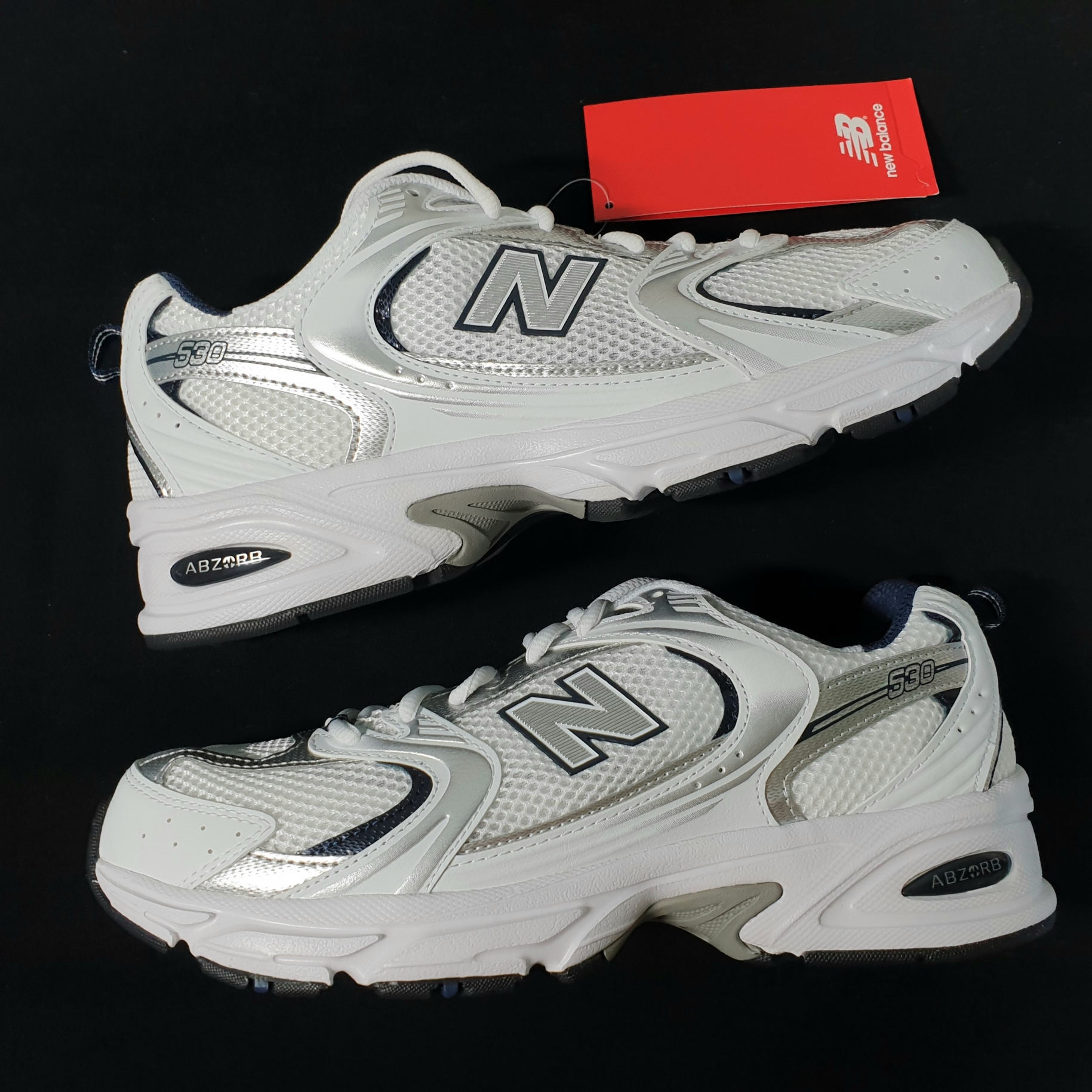 New Balance 530 White 착용 스타일