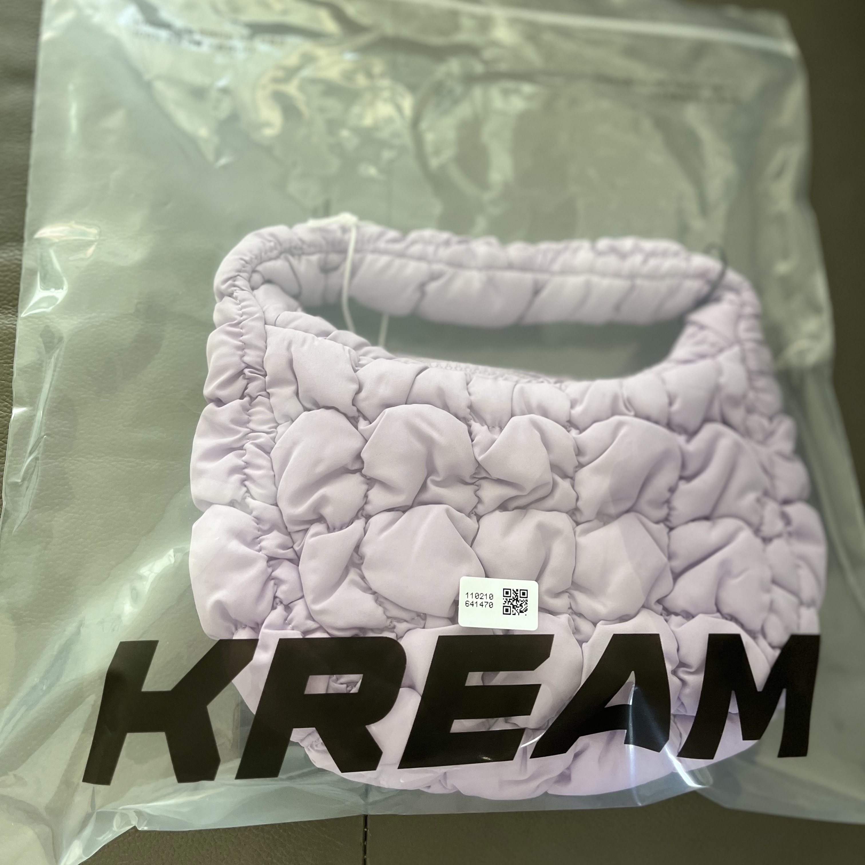 COS Quilted Micro Bag Purple 착용 스타일 - 1