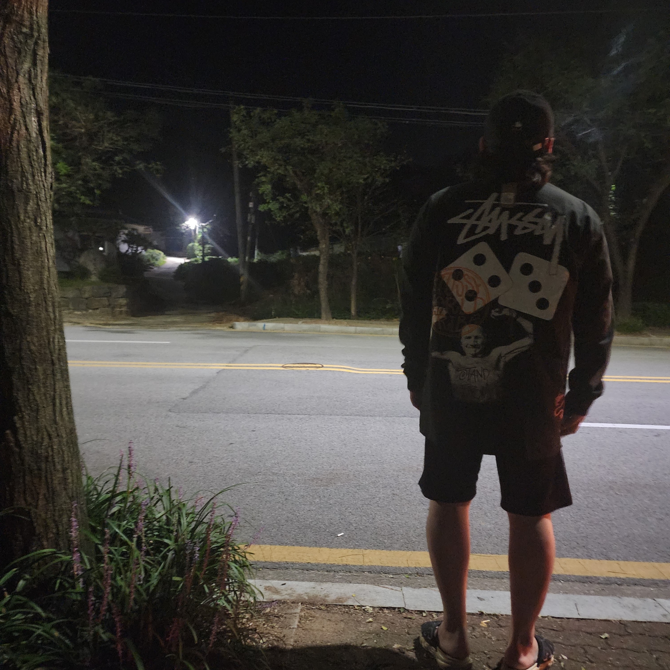 Stussy Strike Pigment Dyed LS T-Shirt Black 착용 스타일