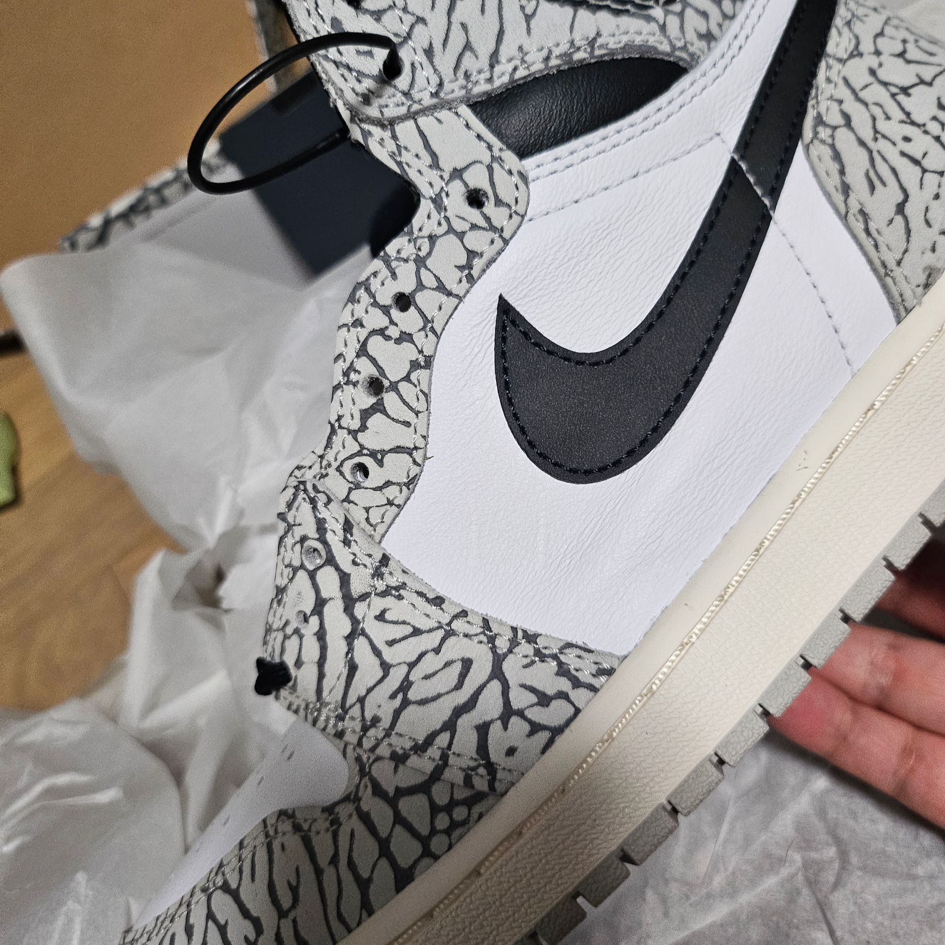 Jordan 1 Retro High OG White Cement 착용 스타일