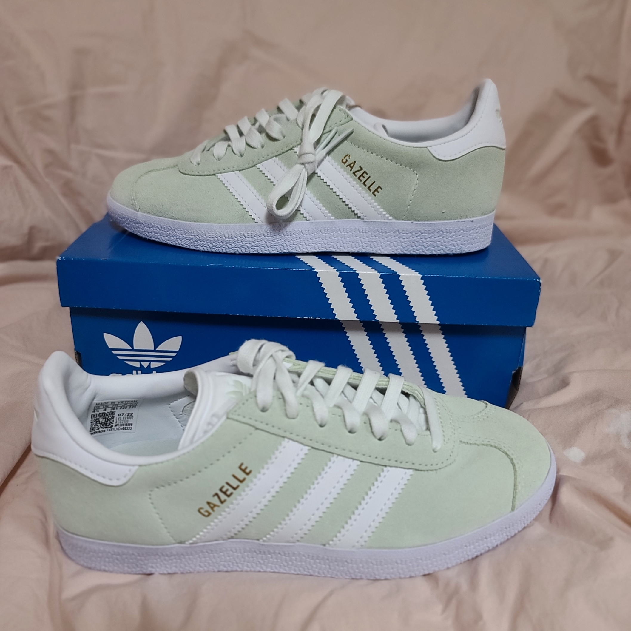 Adidas Gazelle Linen Green 착용 스타일 - 1