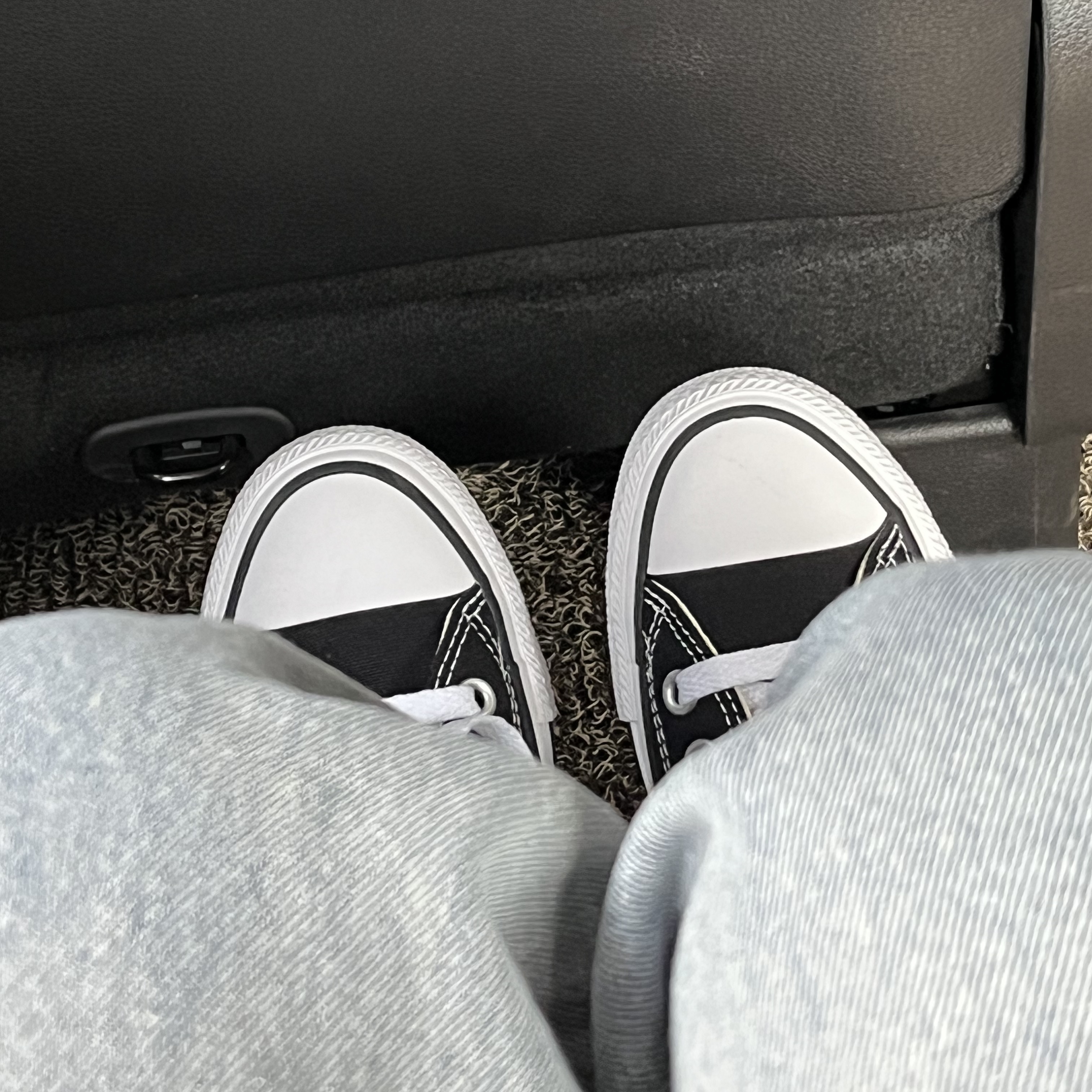 Converse Chuck Taylor All Star Ox Black 착용 스타일